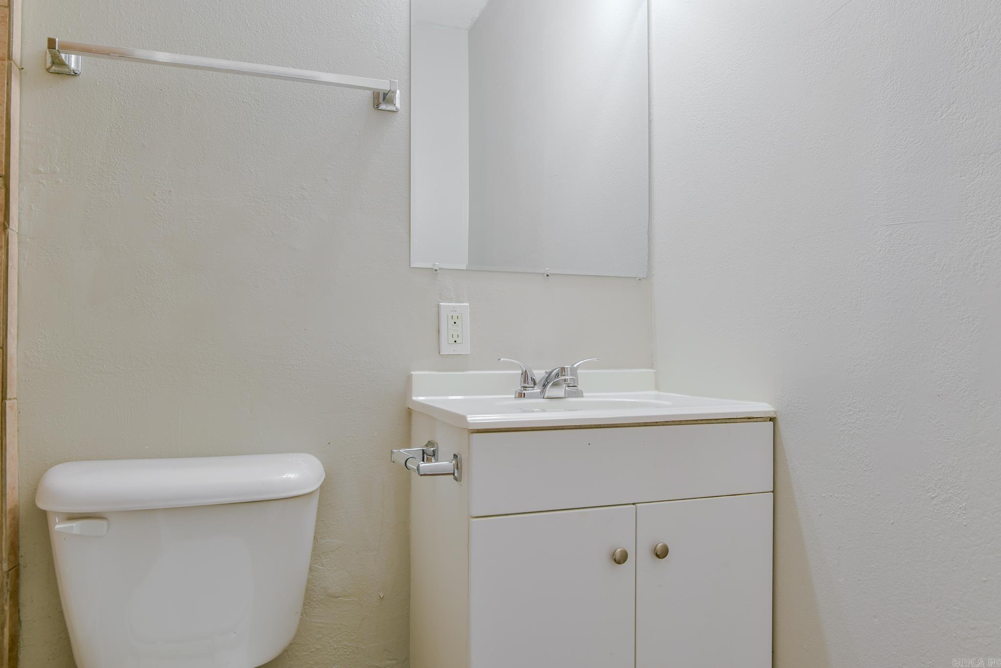 COUNTRY CLUB TO JACK - Residential