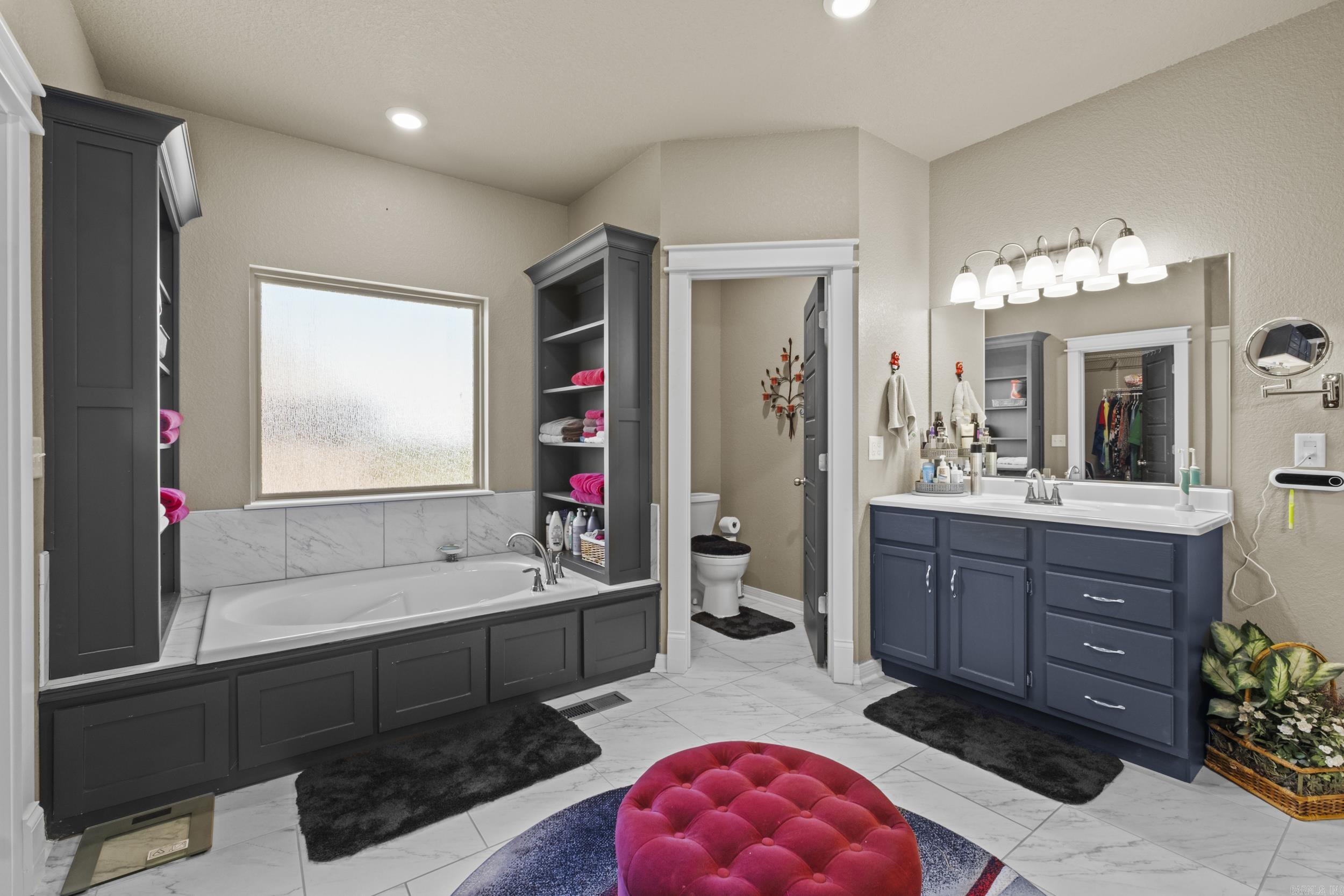Seven Pointe Lake - Residential
