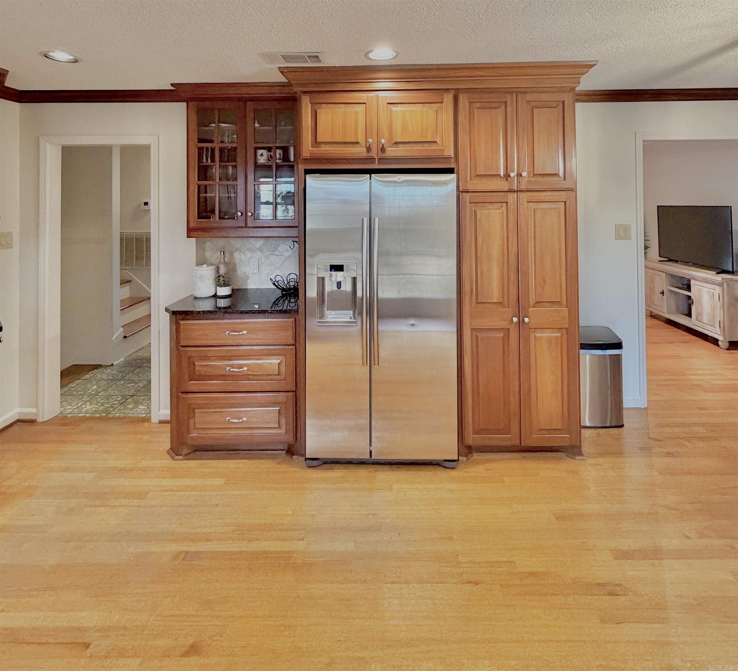 COLONY WEST - Residential