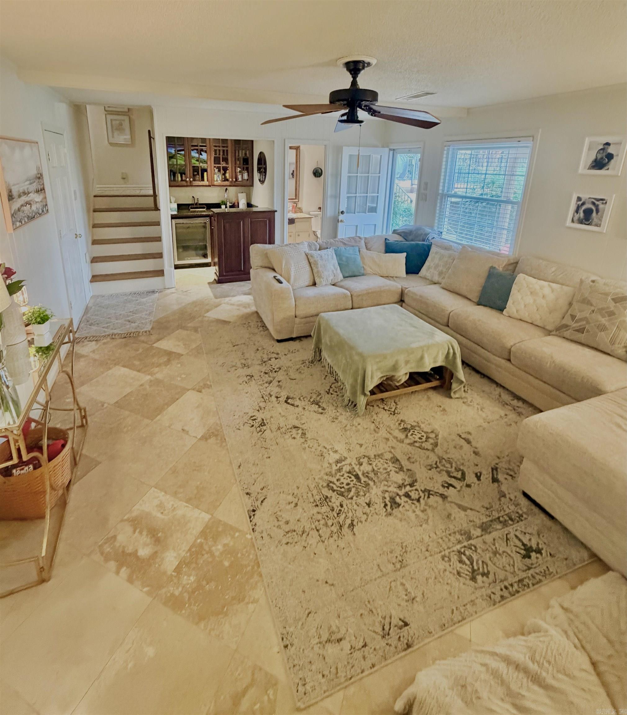 COLONY WEST - Residential