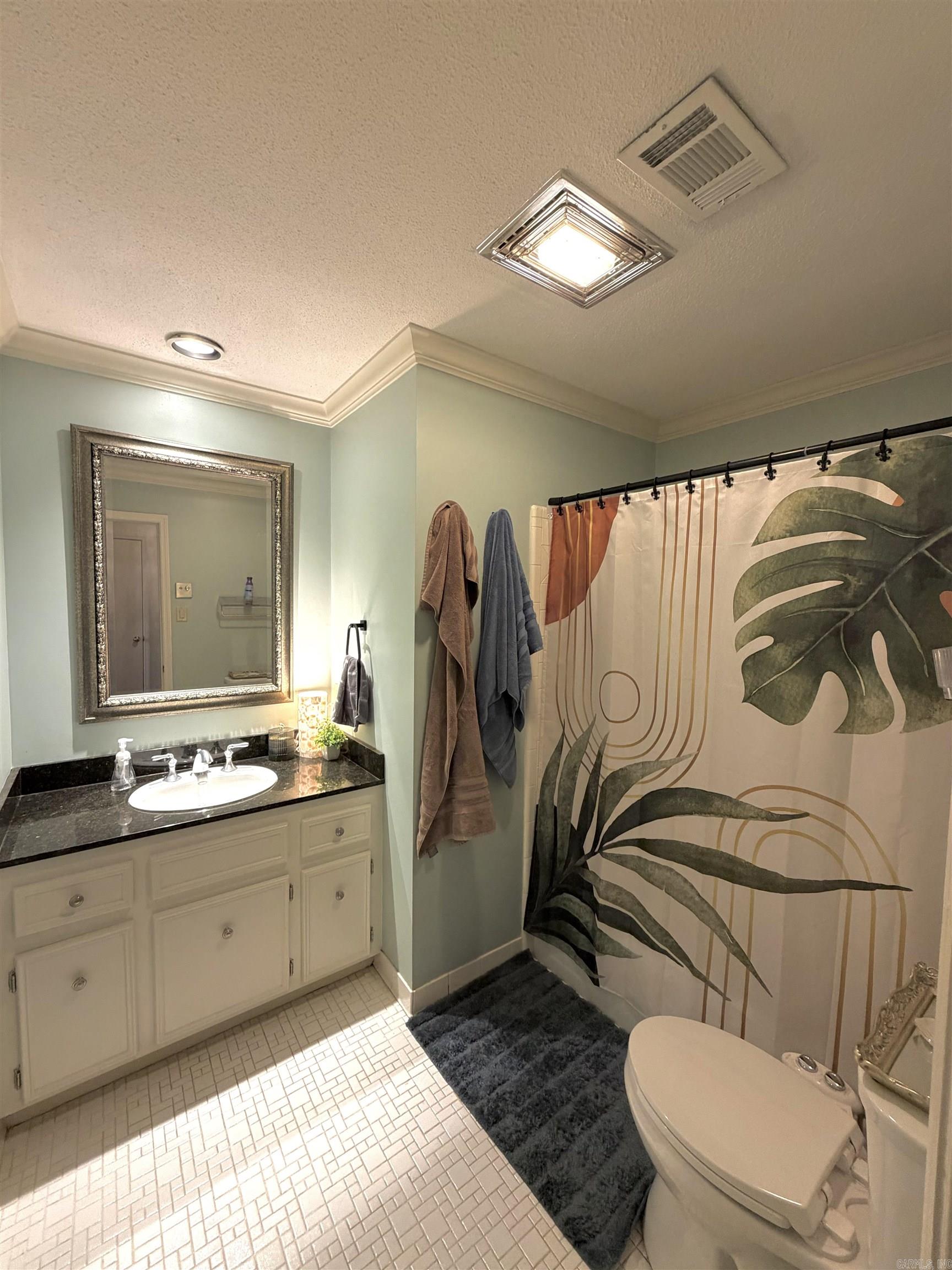 COLONY WEST - Residential