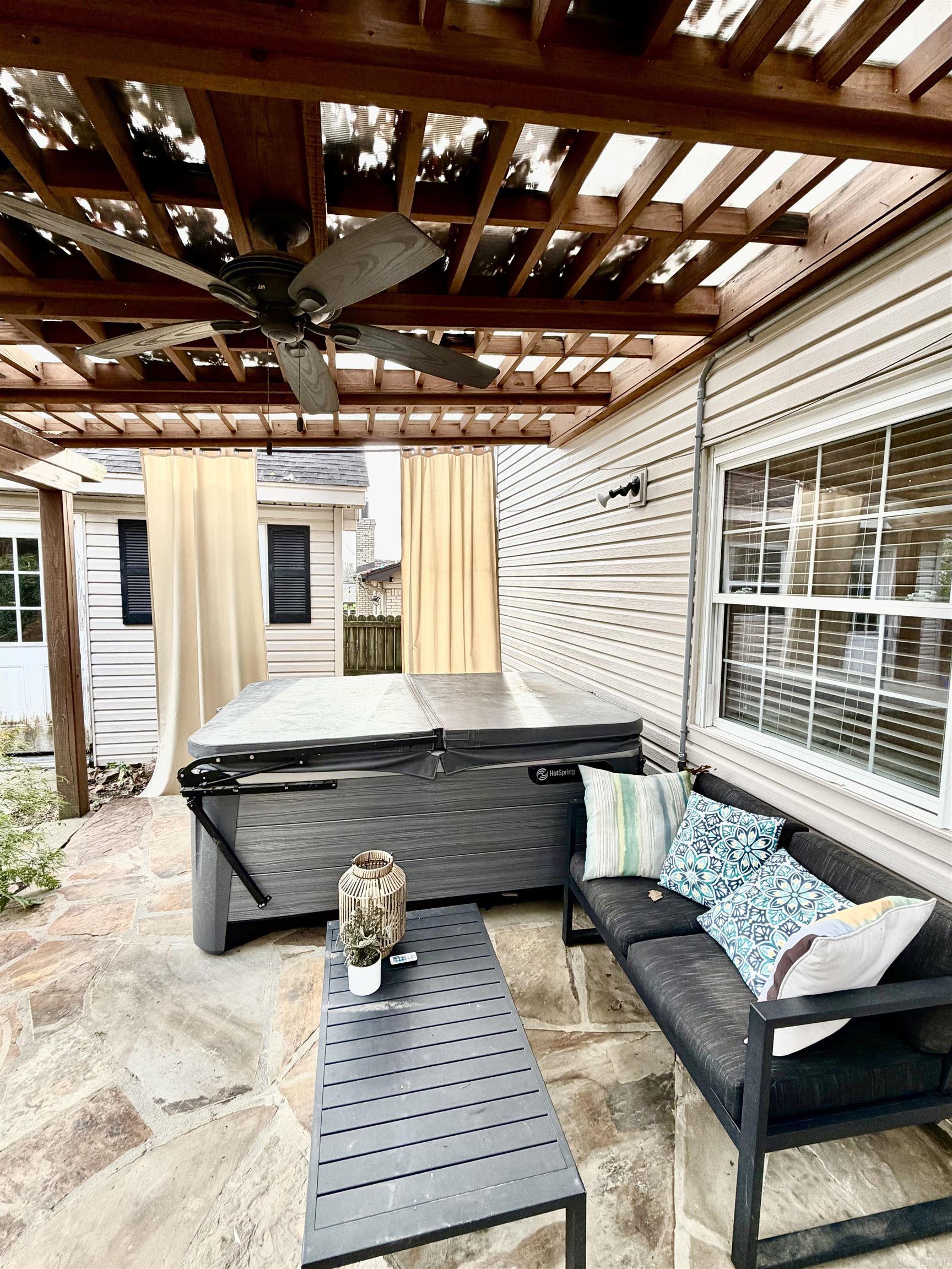 COLONY WEST - Residential