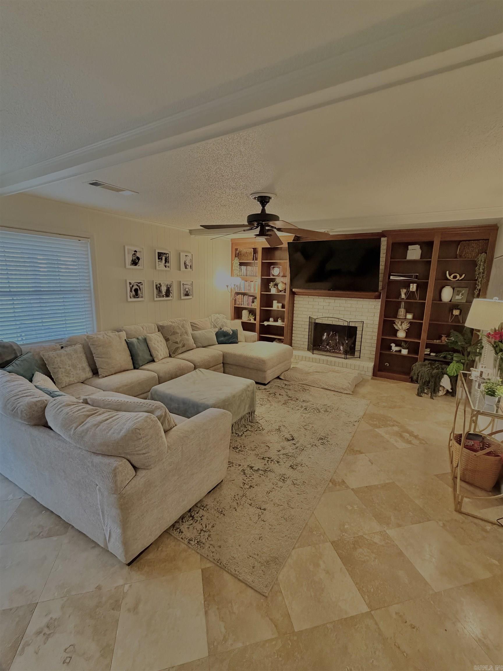 COLONY WEST - Residential