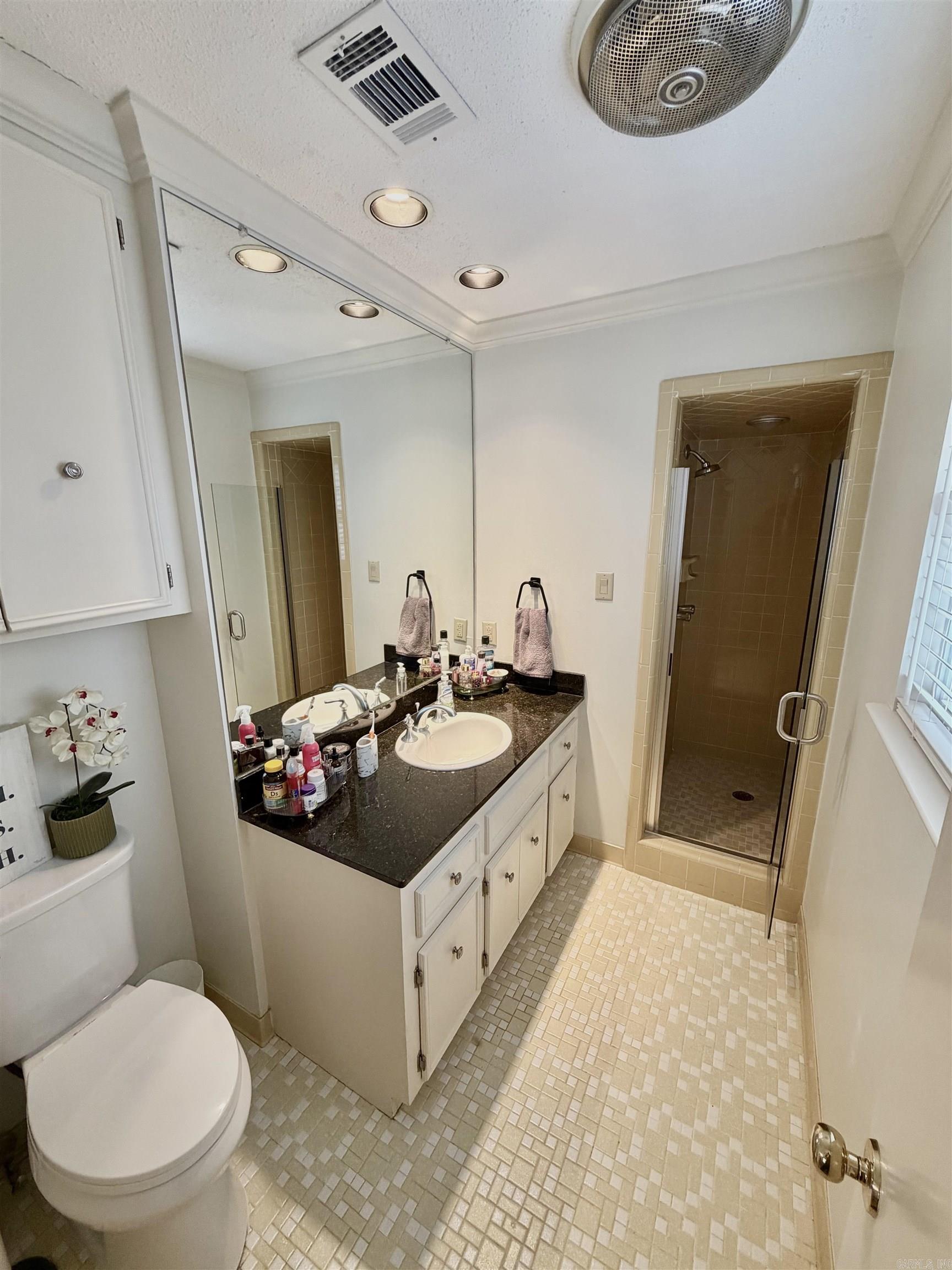 COLONY WEST - Residential