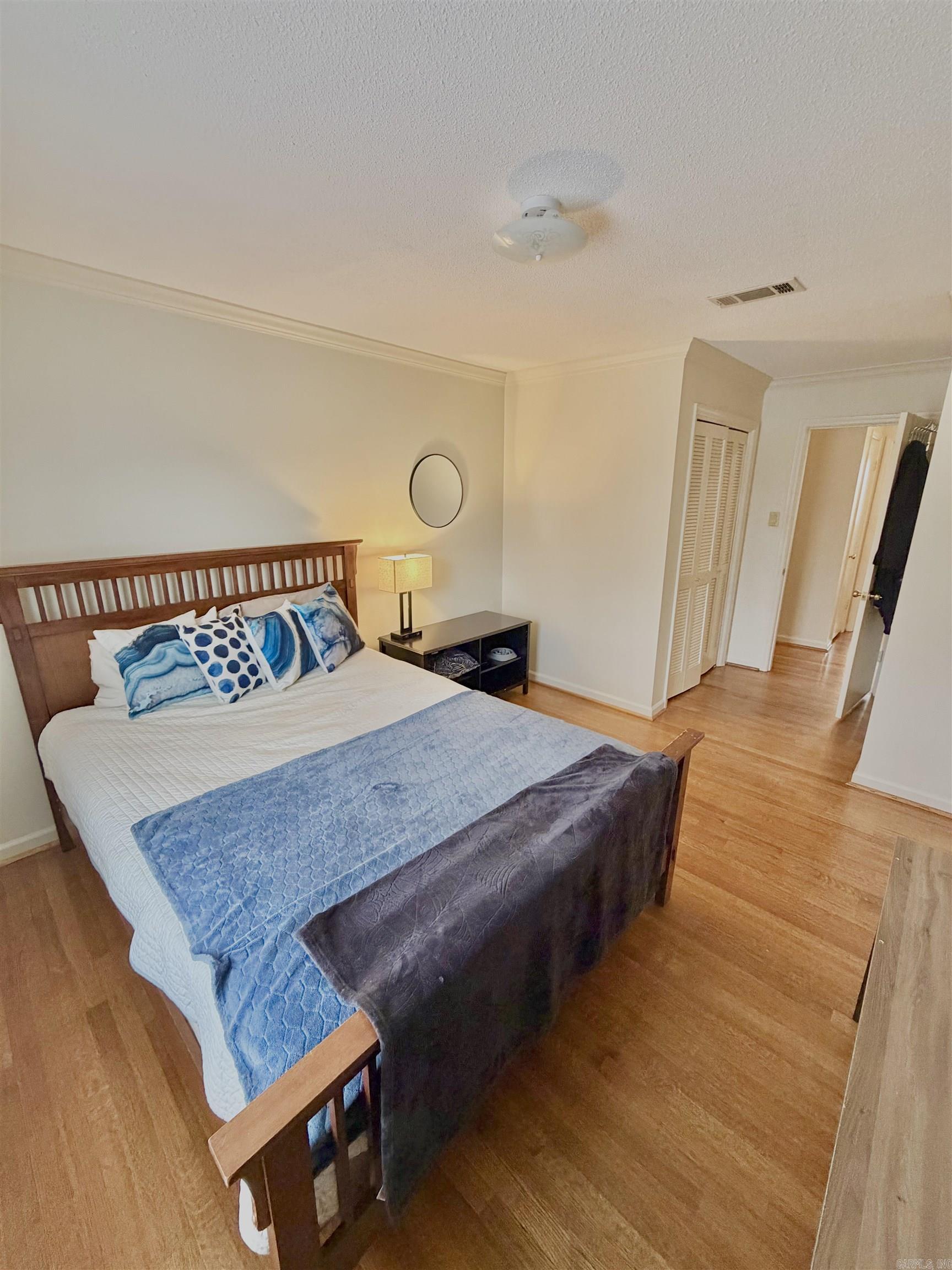 COLONY WEST - Residential