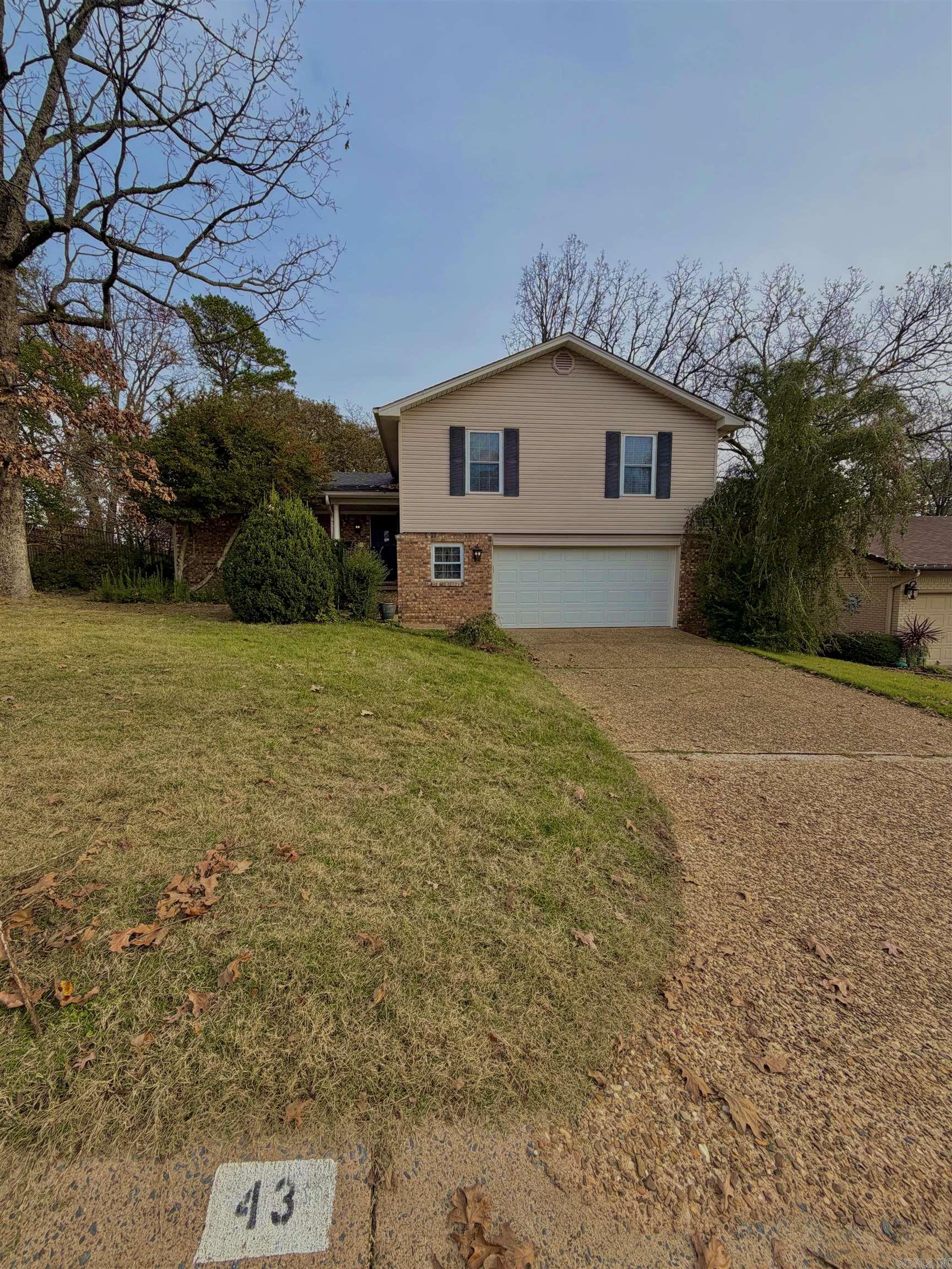 COLONY WEST - Residential