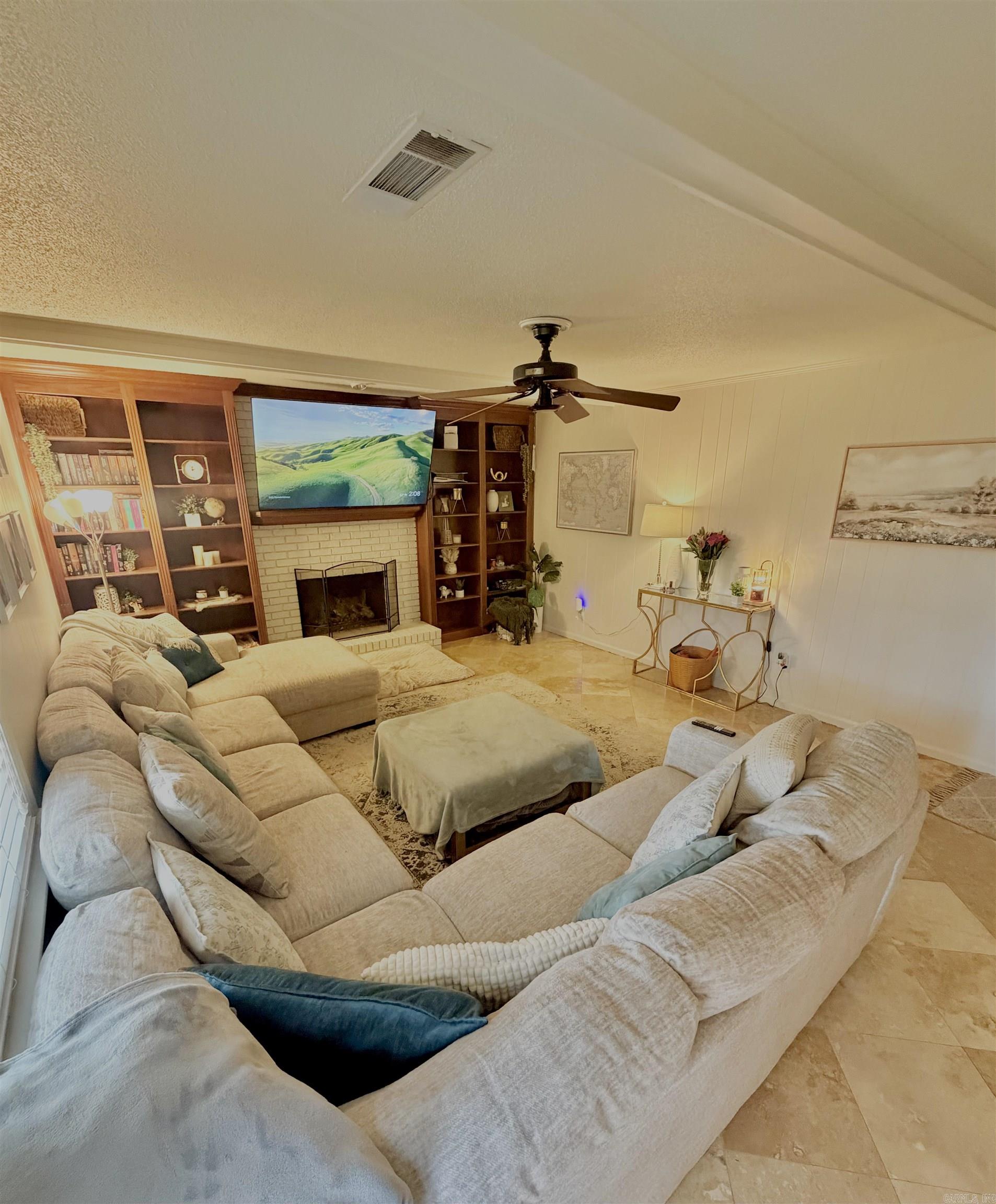 COLONY WEST - Residential