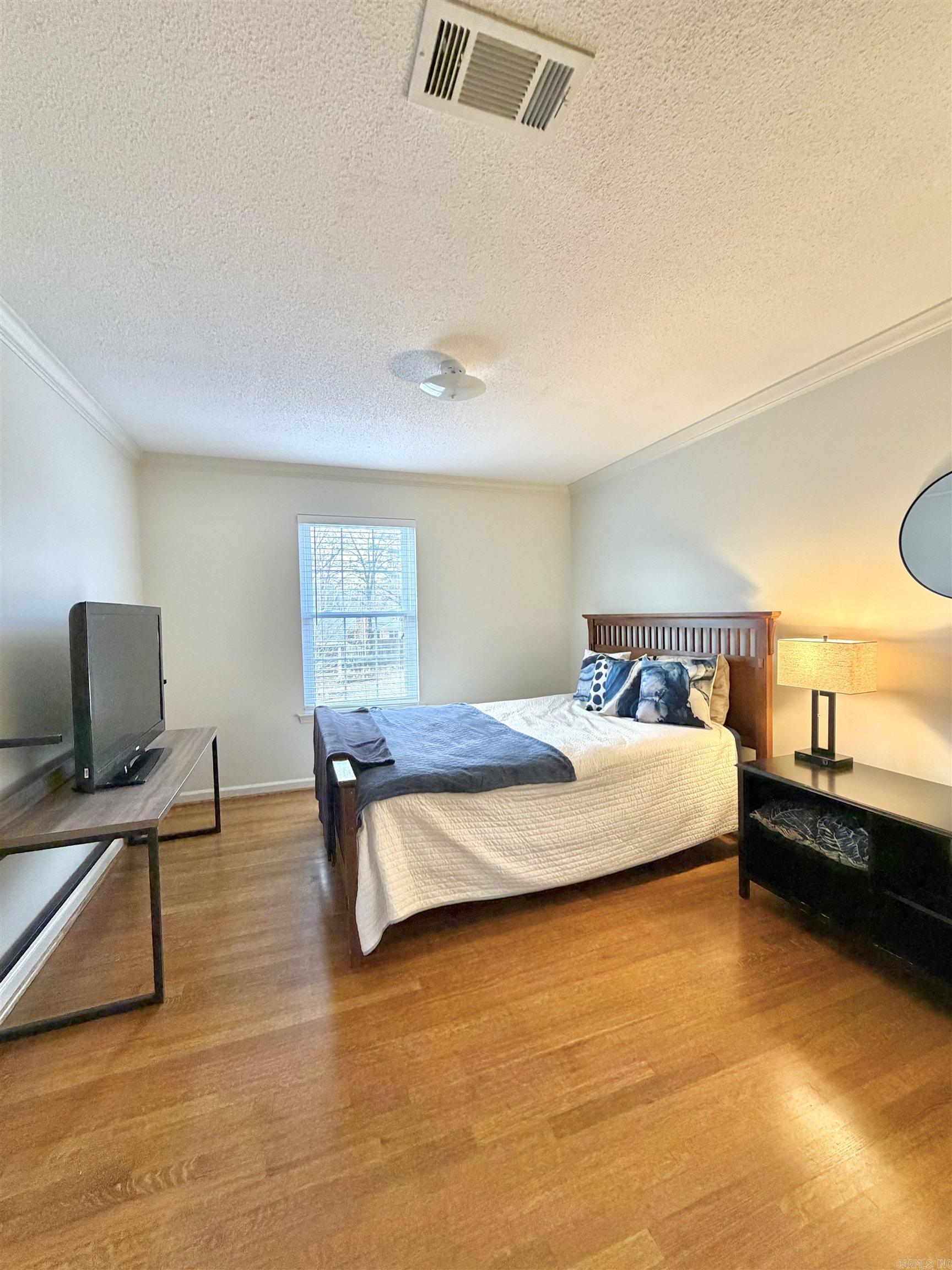 COLONY WEST - Residential