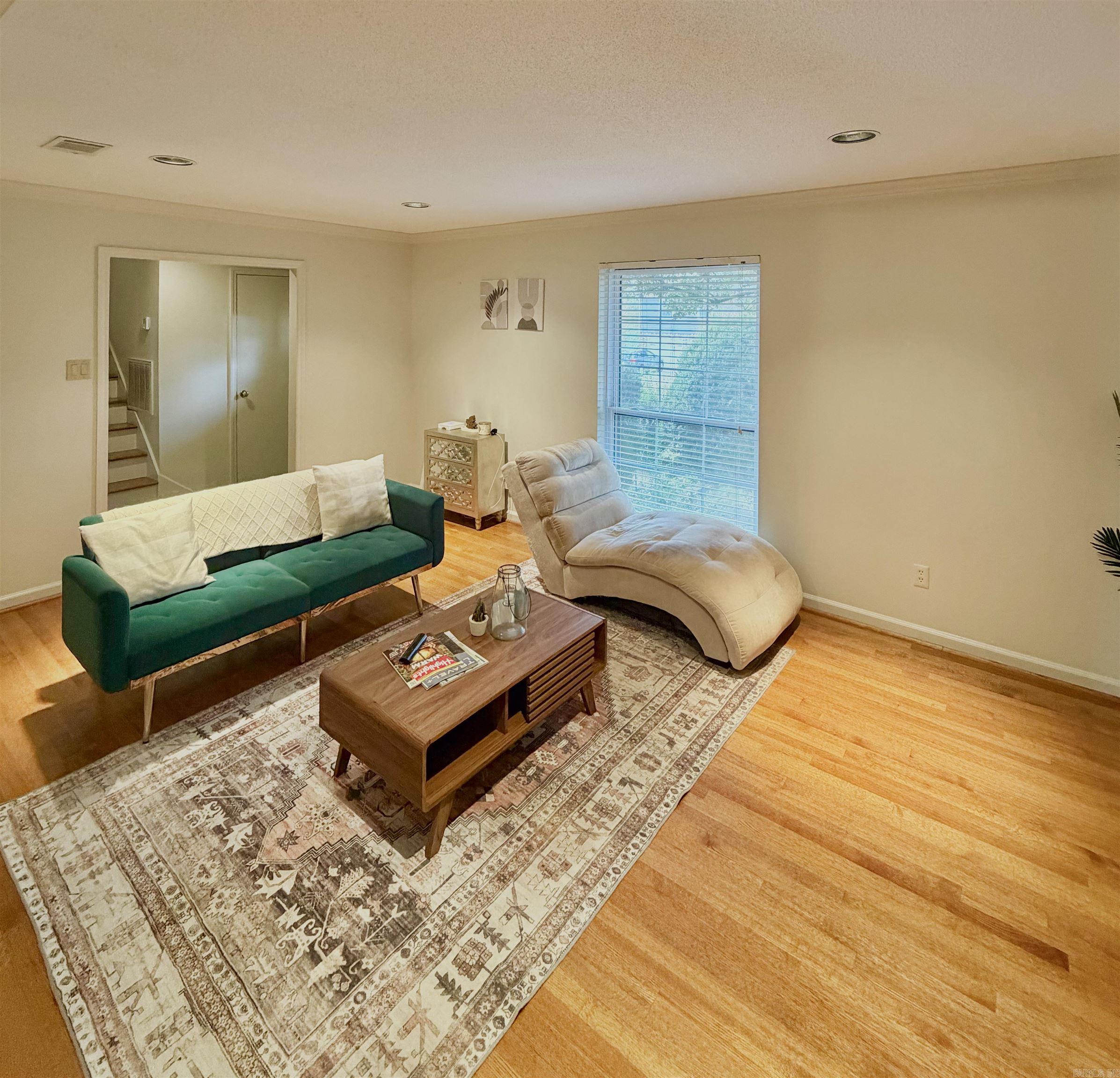 COLONY WEST - Residential