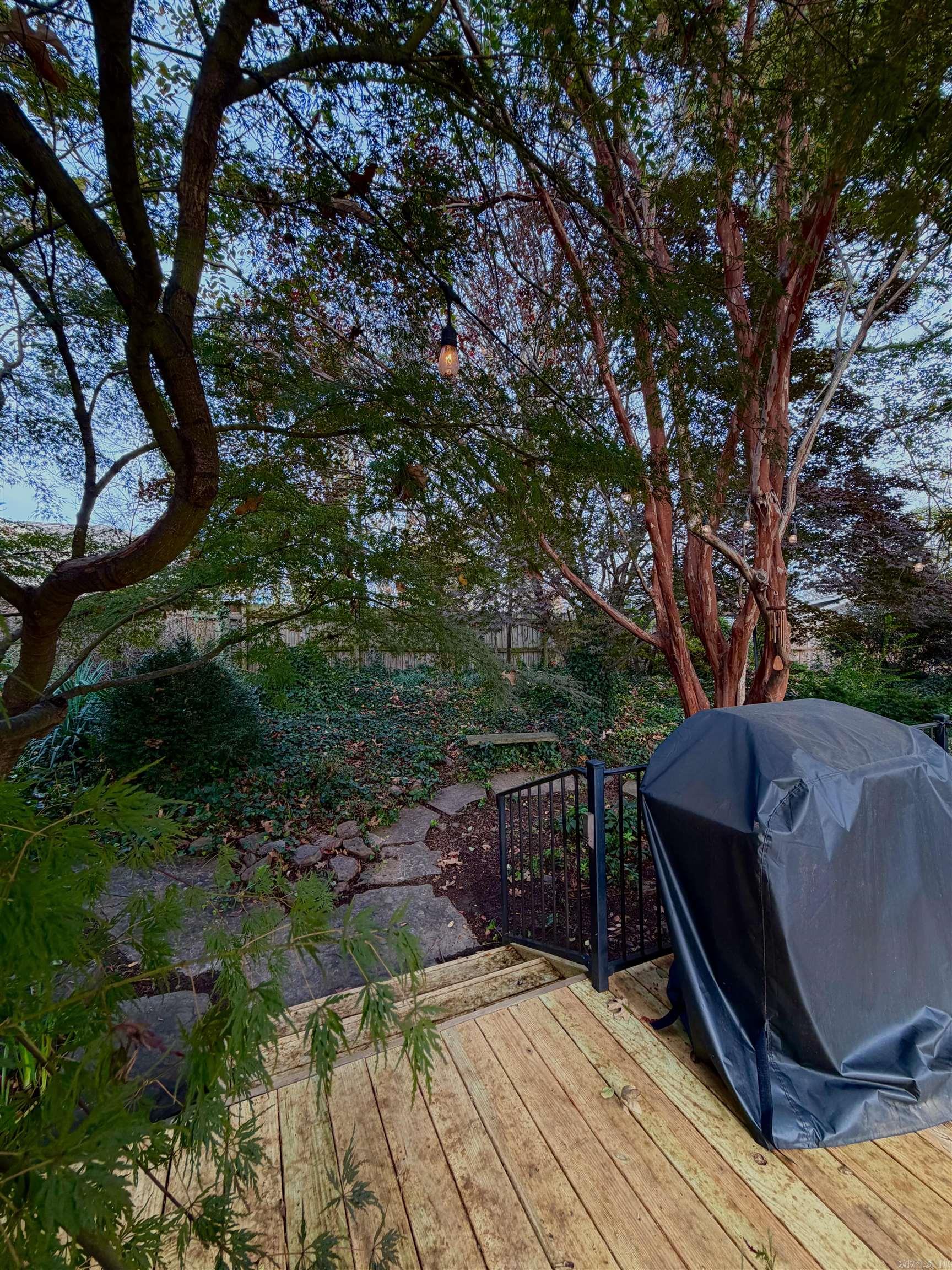 COLONY WEST - Residential