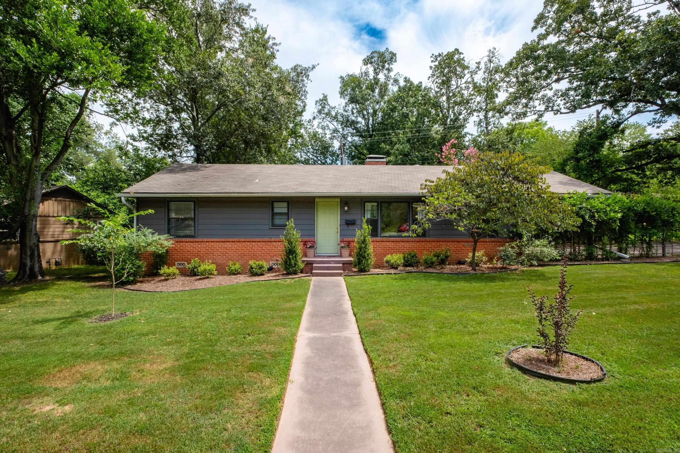 This lovely Kingwood house is ready to become your new home! Enjoy entertaining in the open floor plan of the front half of the ranch style home, or cozy up with a book in your sun room overlooking the patio and garden with tasty pepper plants! The primary suite has room for both bed and seating, perfect for a lounge chair or a crib, while the second and third bedroom both boast good closet storage and plenty of room that you wouldn't expect in a home of this size. Encapsulated crawlspace, all appliances convey, lots of parking off the side carport, fully fenced yard, and a desirable neighborhood and school district- this home will be a dream for whoever gets to it first. Could that be you?!