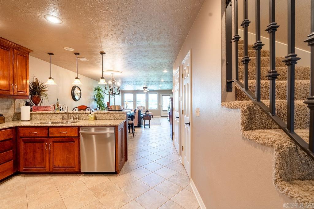 LAKEWOOD HILLS CONDO - Residential