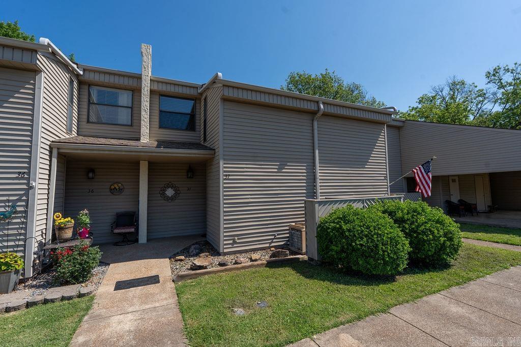 LAKEWOOD HILLS CONDO - Residential