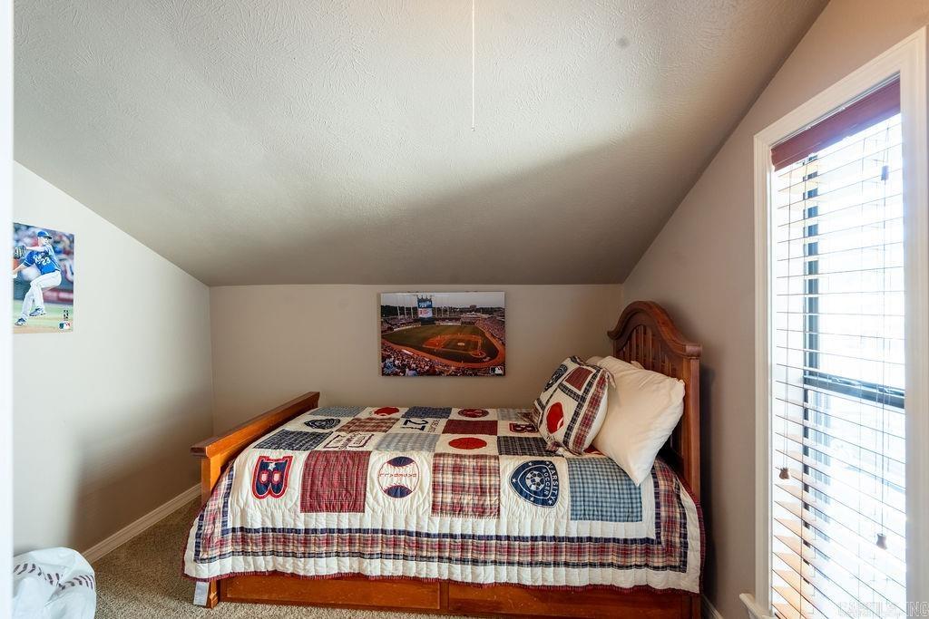 LAKEWOOD HILLS CONDO - Residential