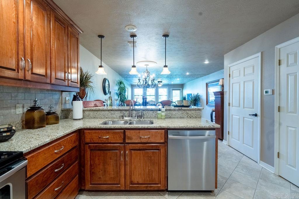 LAKEWOOD HILLS CONDO - Residential