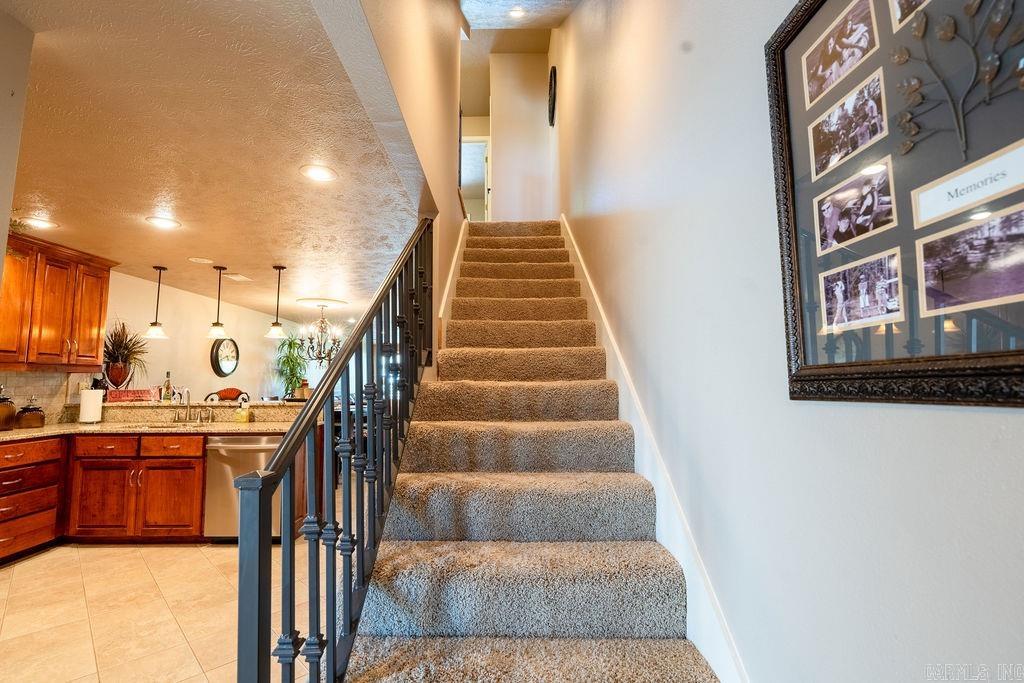 LAKEWOOD HILLS CONDO - Residential