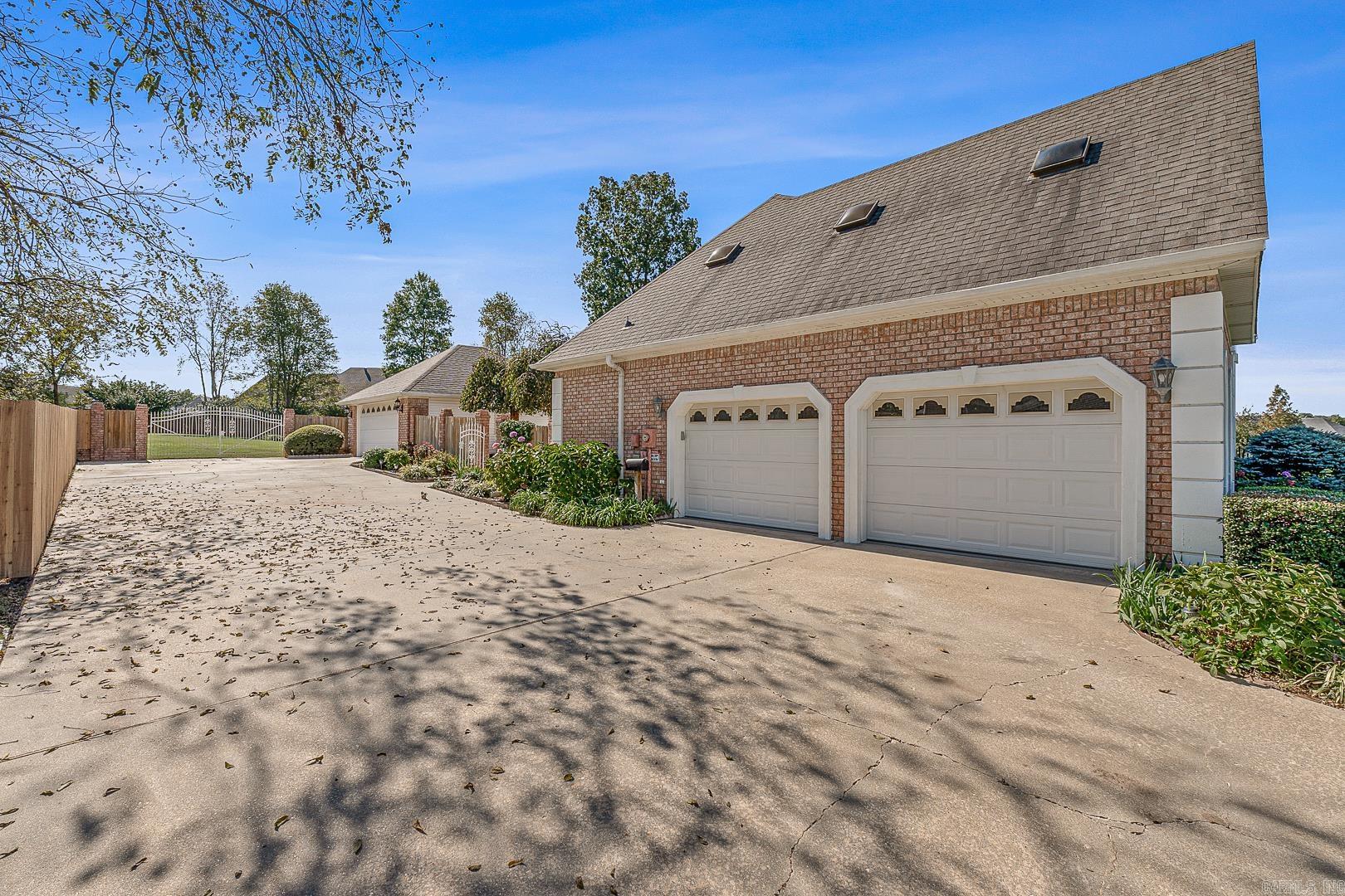 PARK RIDGE ESTATE - Residential