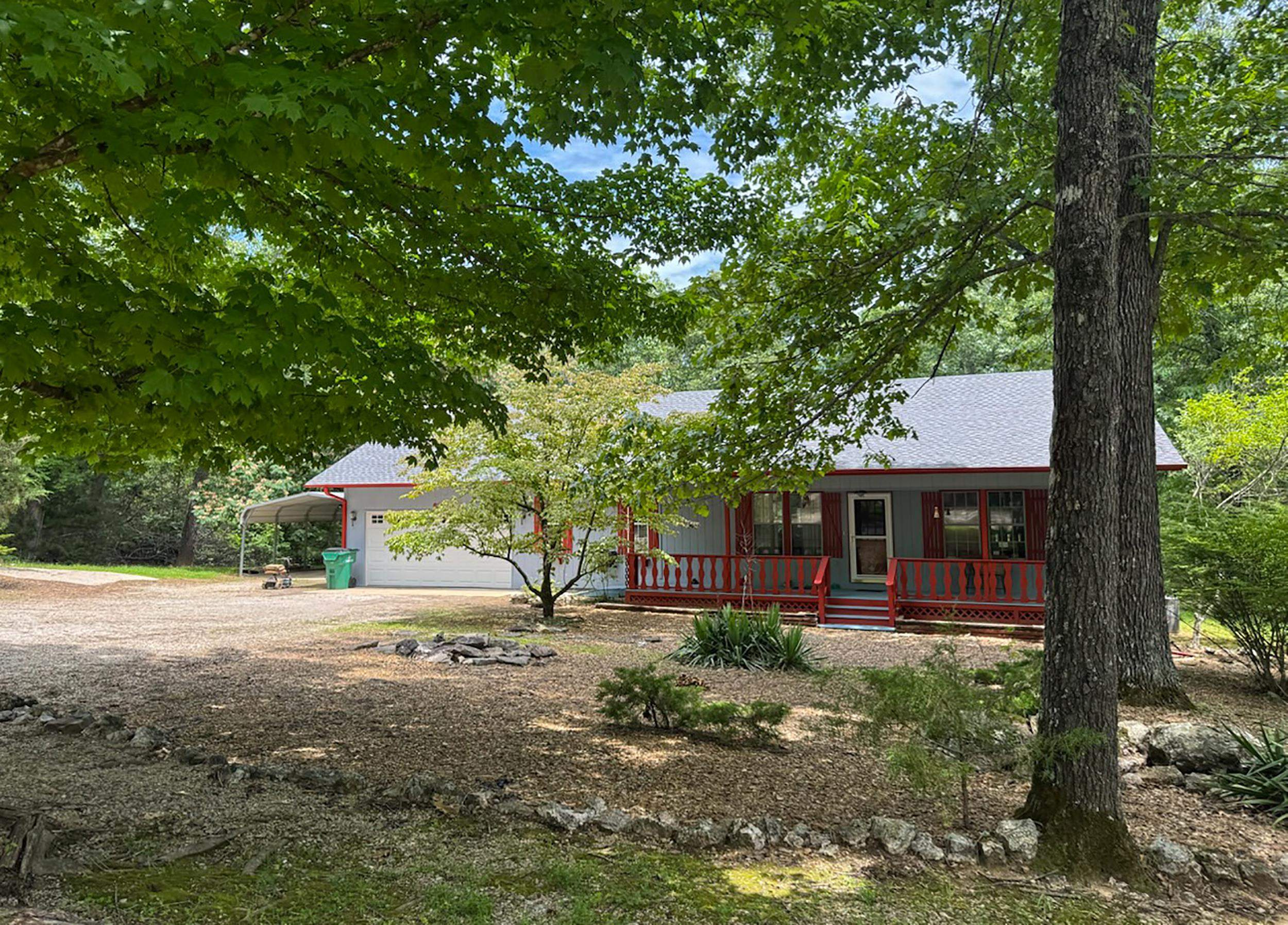 CHEROKEE ACRES - Residential