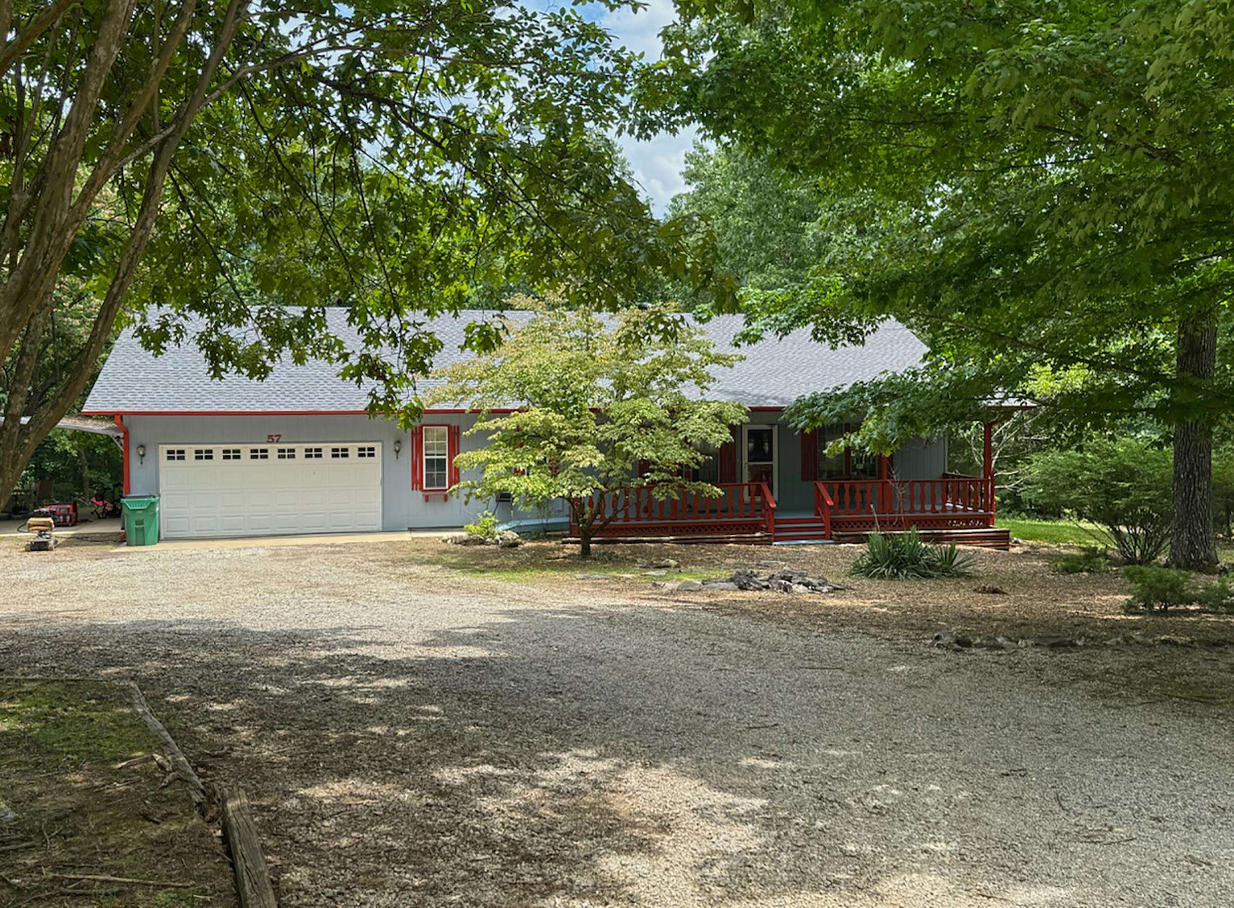 CHEROKEE ACRES - Residential