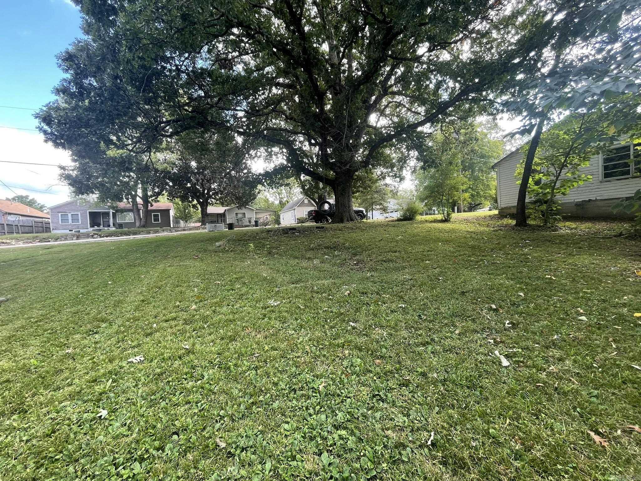 Mena Original - Land