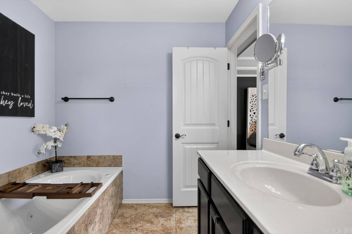 NORTH HAVEN - Residential