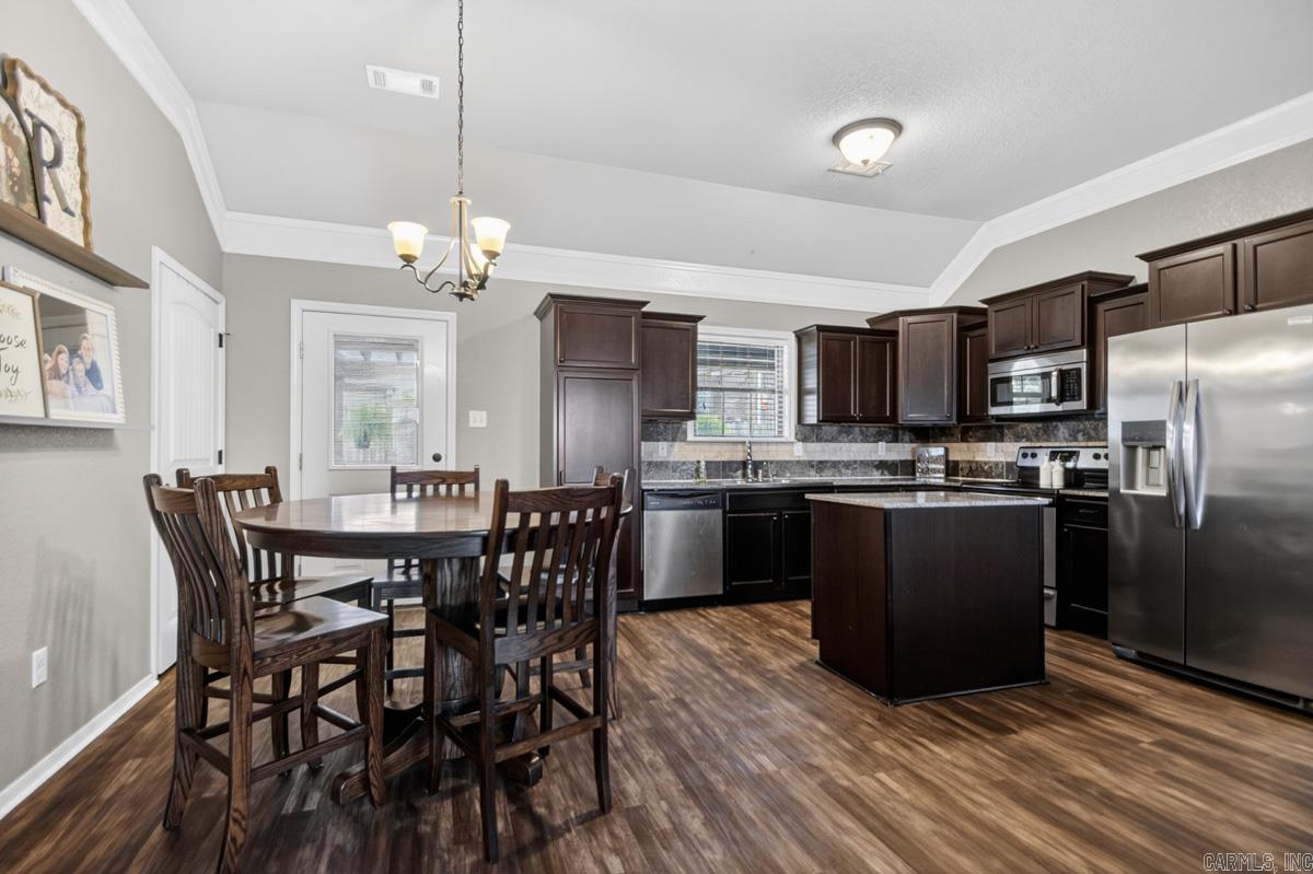 NORTH HAVEN - Residential