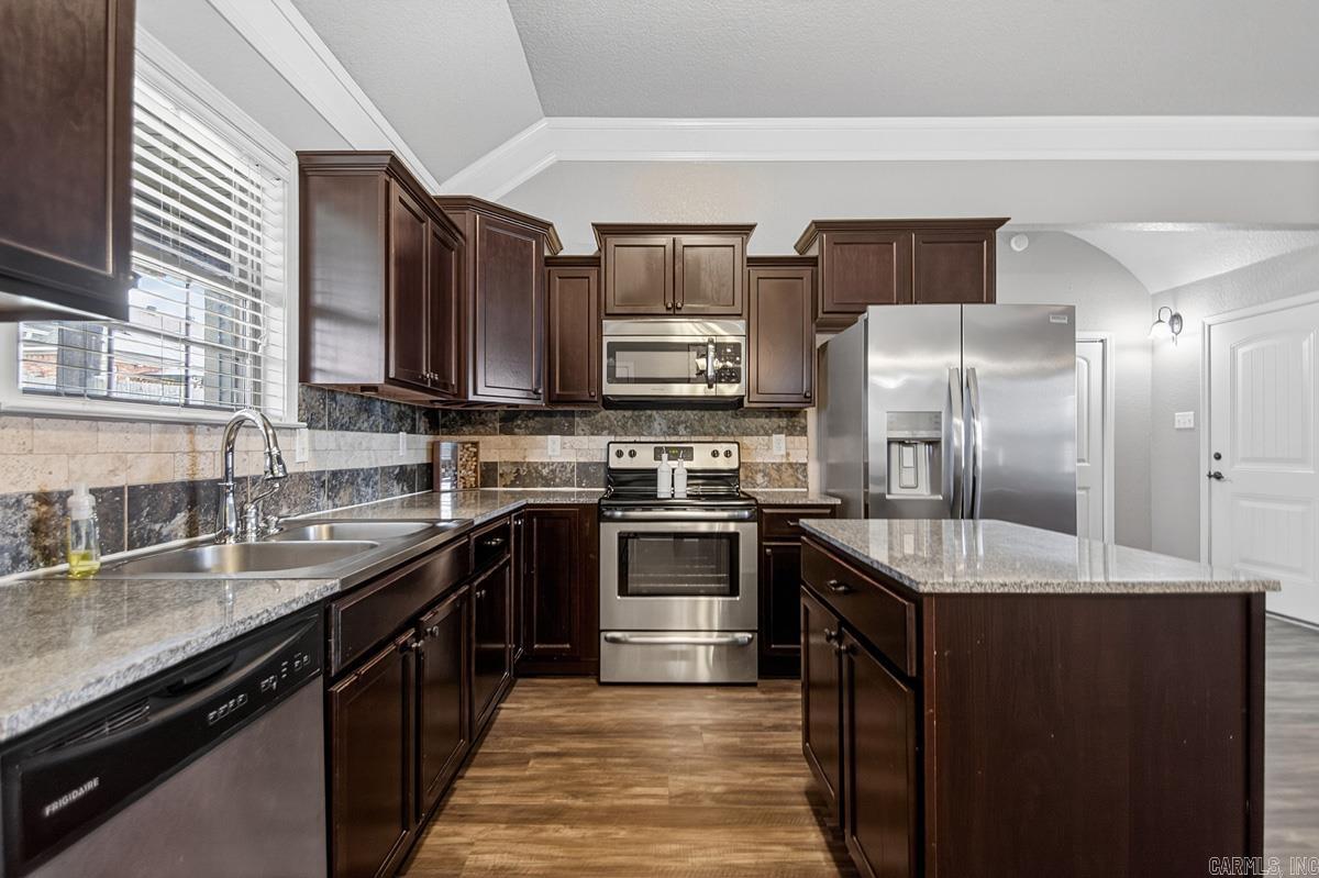 NORTH HAVEN - Residential