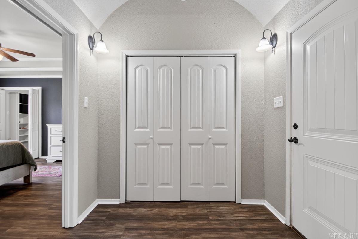 NORTH HAVEN - Residential