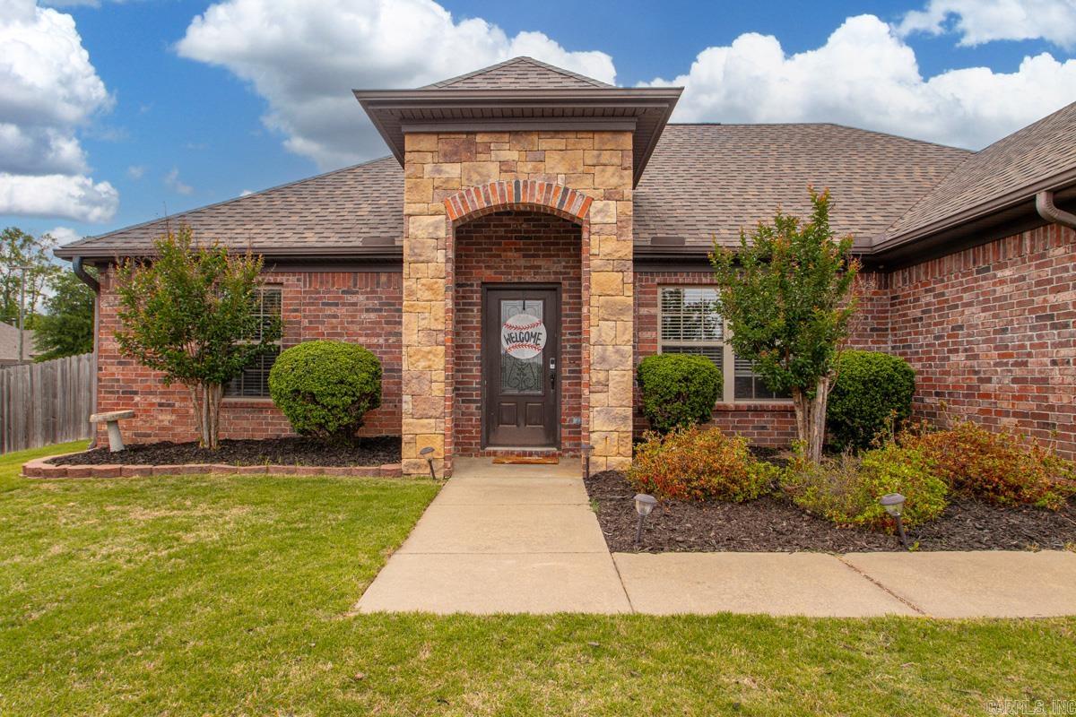 NORTH HAVEN - Residential