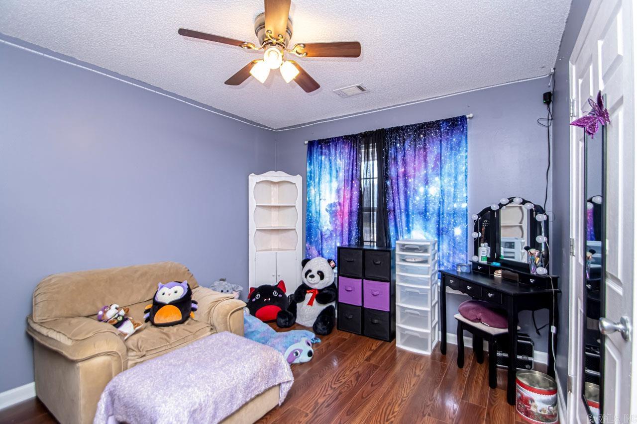 DEERFIELD ESTATES - Residential