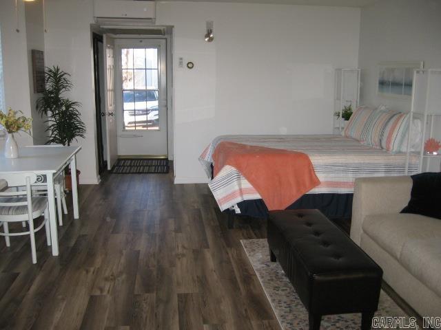 SUMMERHILL PLACE CONDOS - Residential