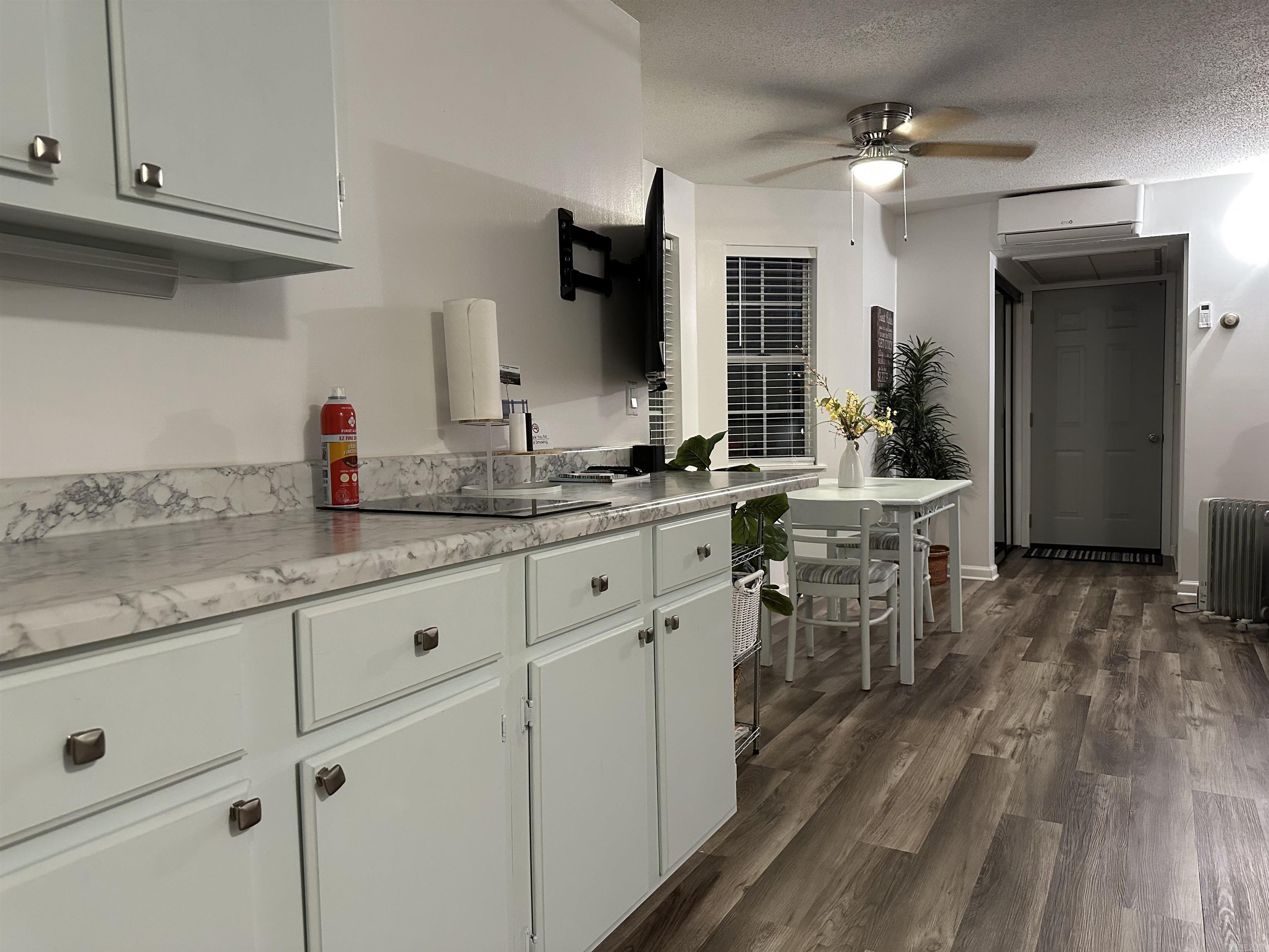 SUMMERHILL PLACE CONDOS - Residential