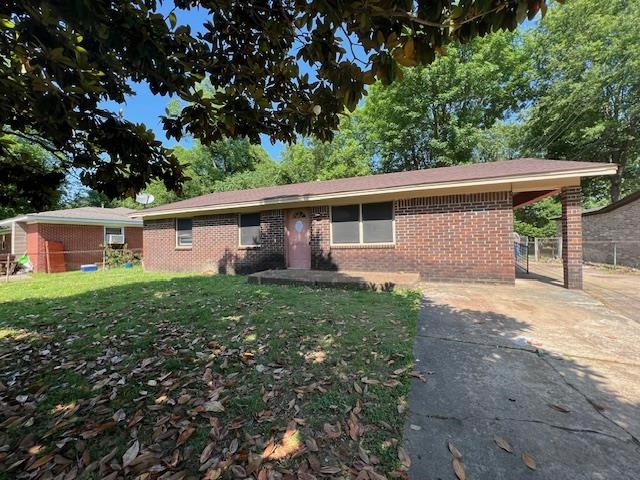 Looking for a profitable and low-maintenance investment? This solid brick home is a perfect addition to your portfolio, offering both comfort and long-term value! 3 bedrooms, 1 bathroom, 1328 square feet. Investment Potential: Great rental income opportunity. Key Features: Durable Brick Construction - Built to last, Spacious Layout, Comfortable living space for tenants or first-time buyers. Ideal Location, Close to schools, parks, community centers and major roads. Friendly setup, Whether you're a seasoned investor or new to real estate, this turnkey property is an excellent choice for nice returns and future growth!