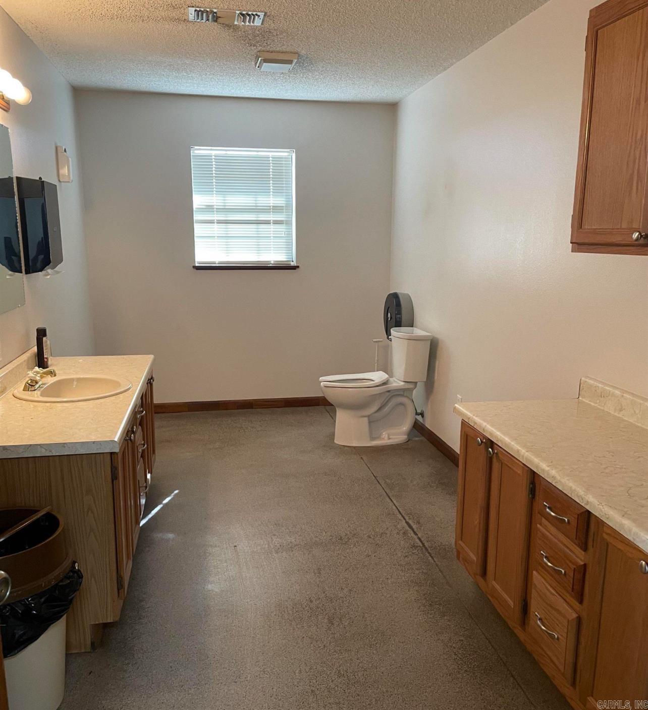 Metes & Bounds - Commercial Sale