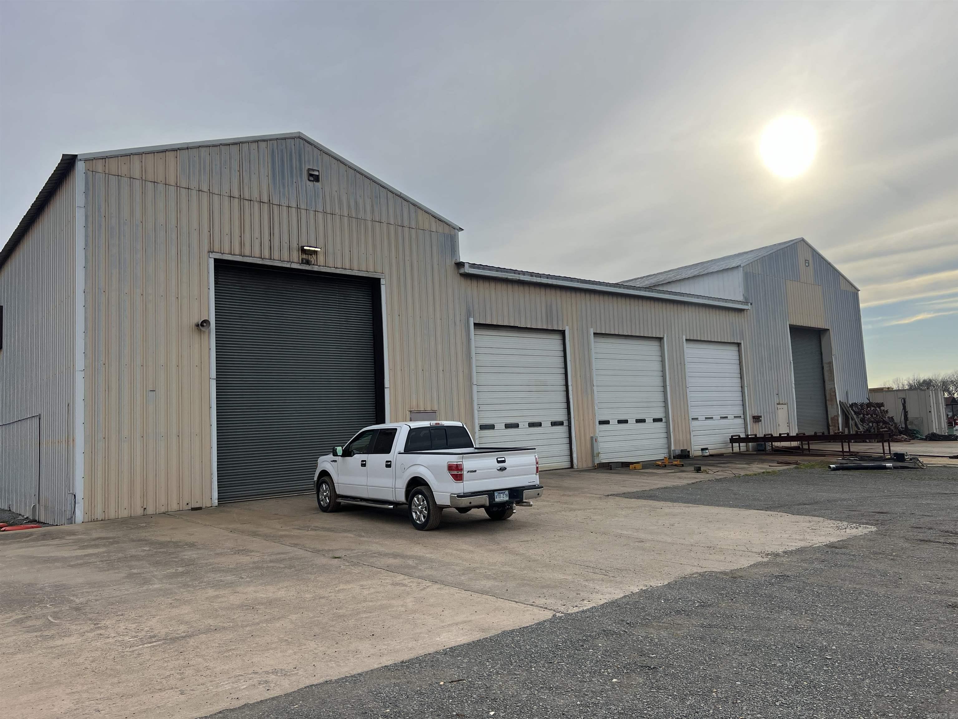 Metes & Bounds - Commercial Sale