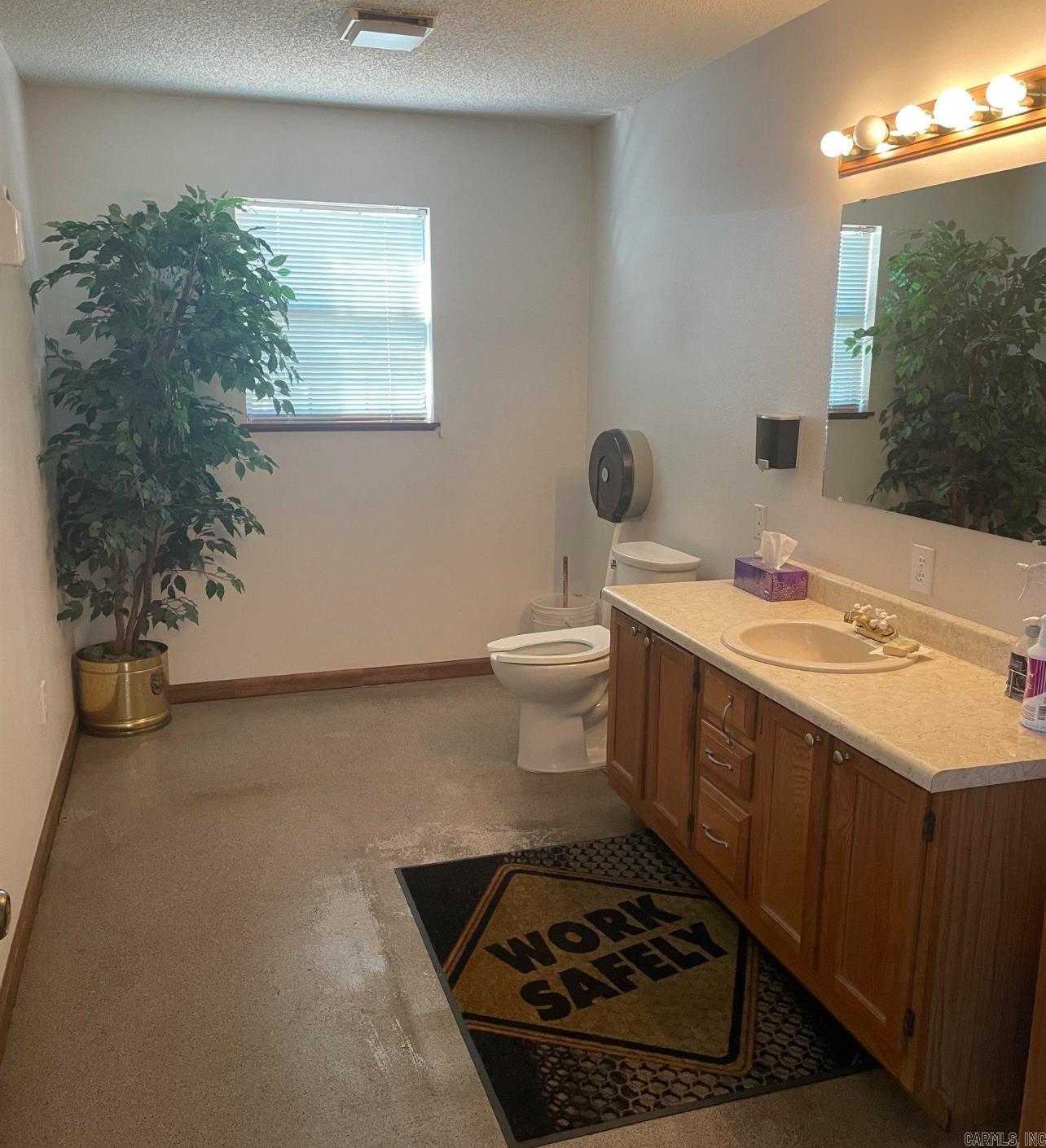 Metes & Bounds - Commercial Sale