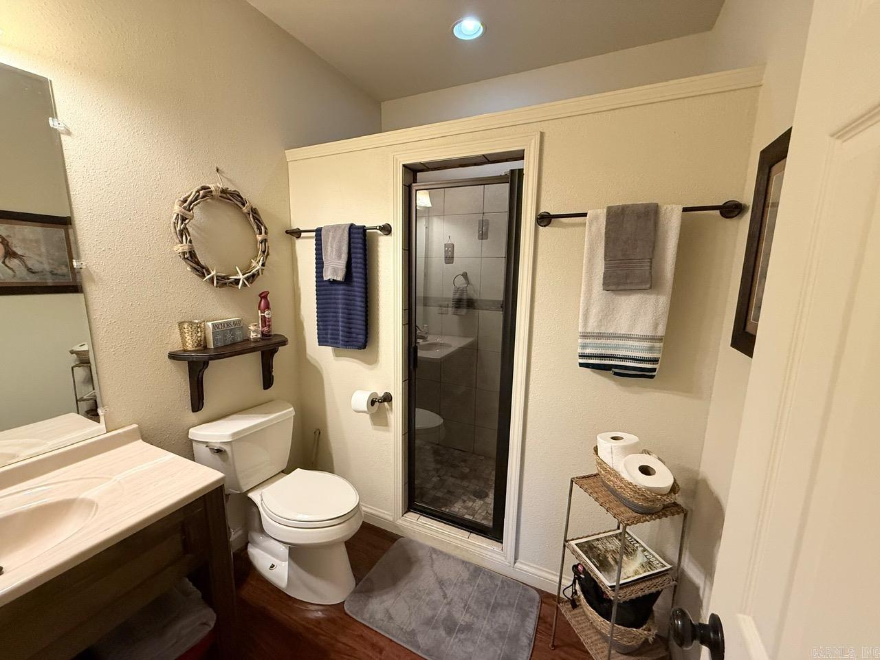 LAKESHORE HILLS (ANDERSON'S) - Residential