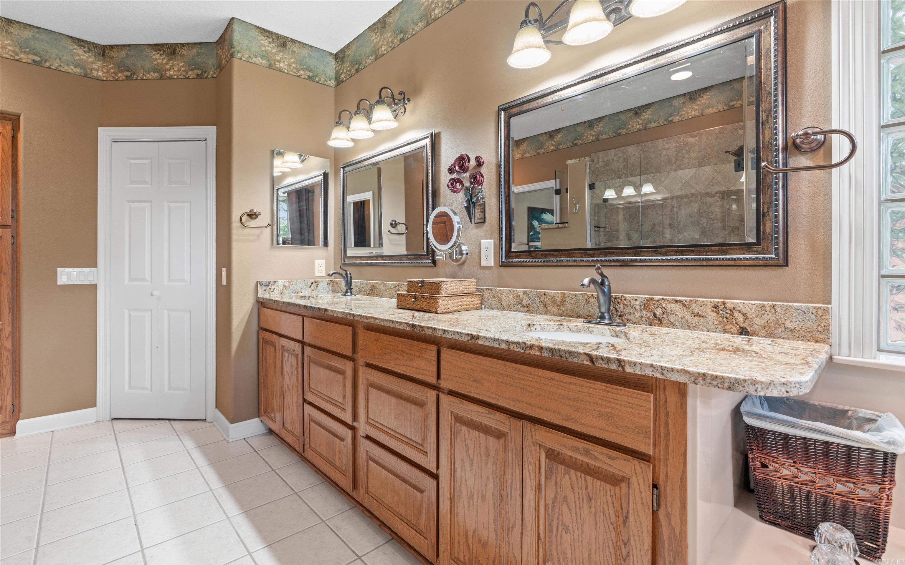 ISABELLA GOLF COURSE - Residential