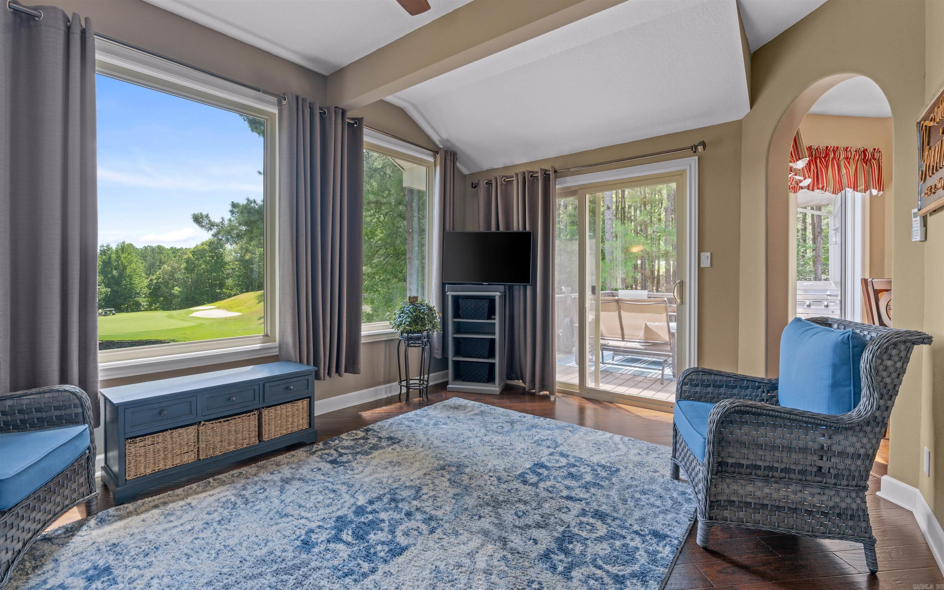 ISABELLA GOLF COURSE - Residential