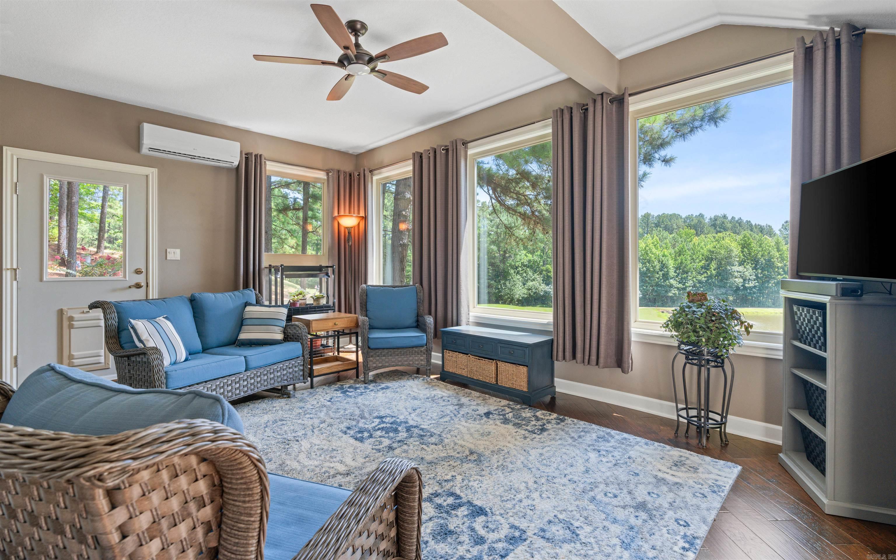 ISABELLA GOLF COURSE - Residential