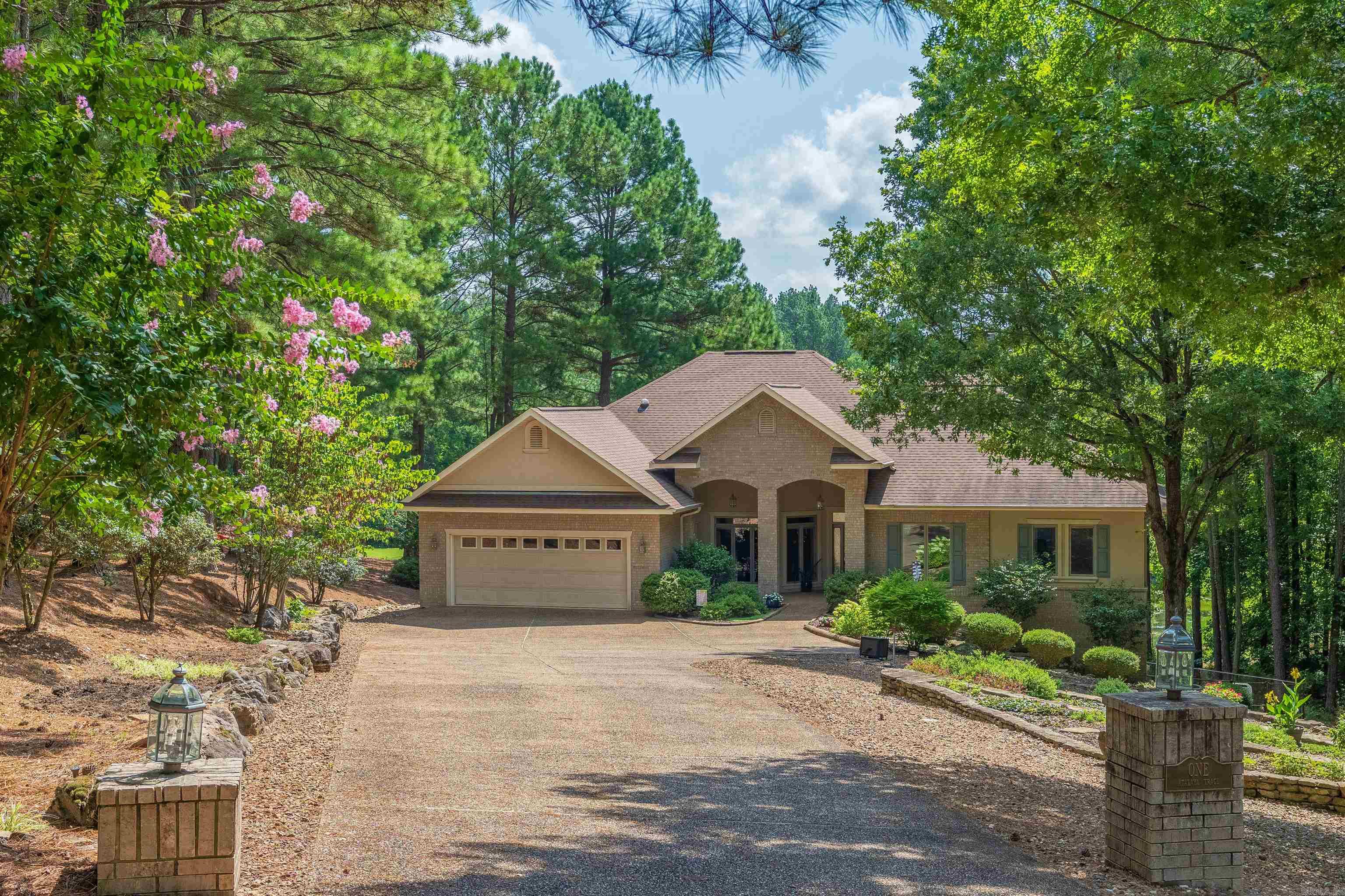 ISABELLA GOLF COURSE - Residential