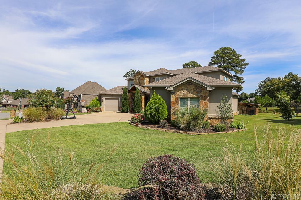 LONGHILLS VILLAGE - Residential