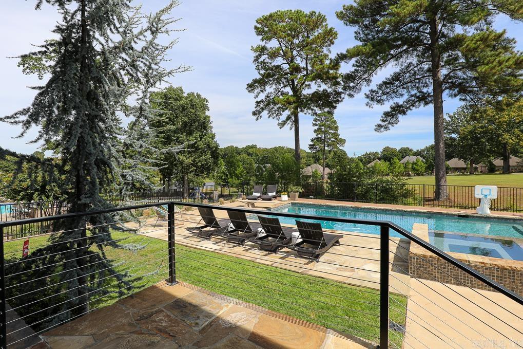 LONGHILLS VILLAGE - Residential