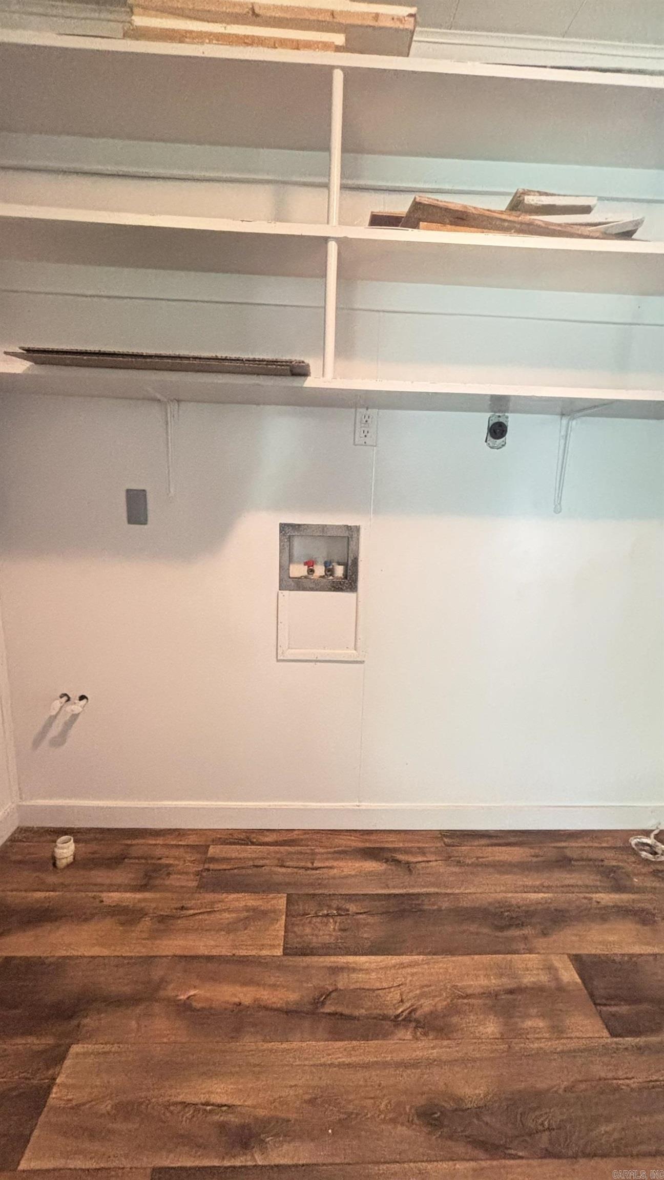 Mena Original - Residential Lease