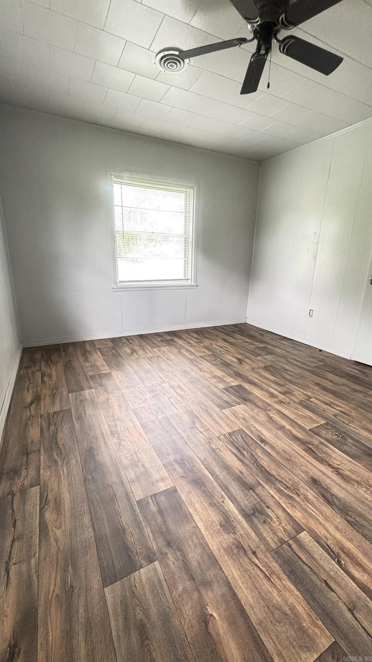 Mena Original - Residential Lease