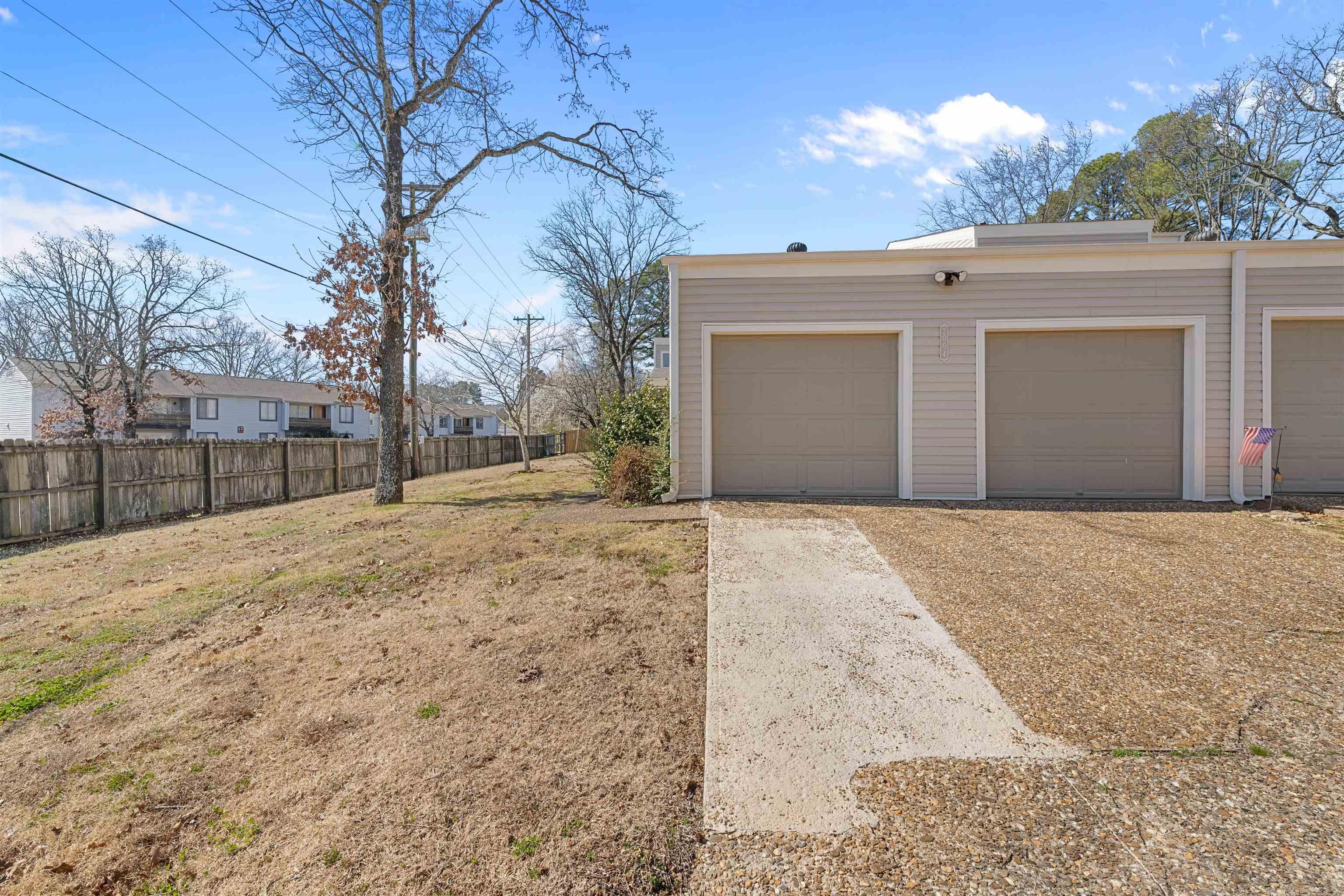 INDIAN HILLS TOWN HOMES - Residential