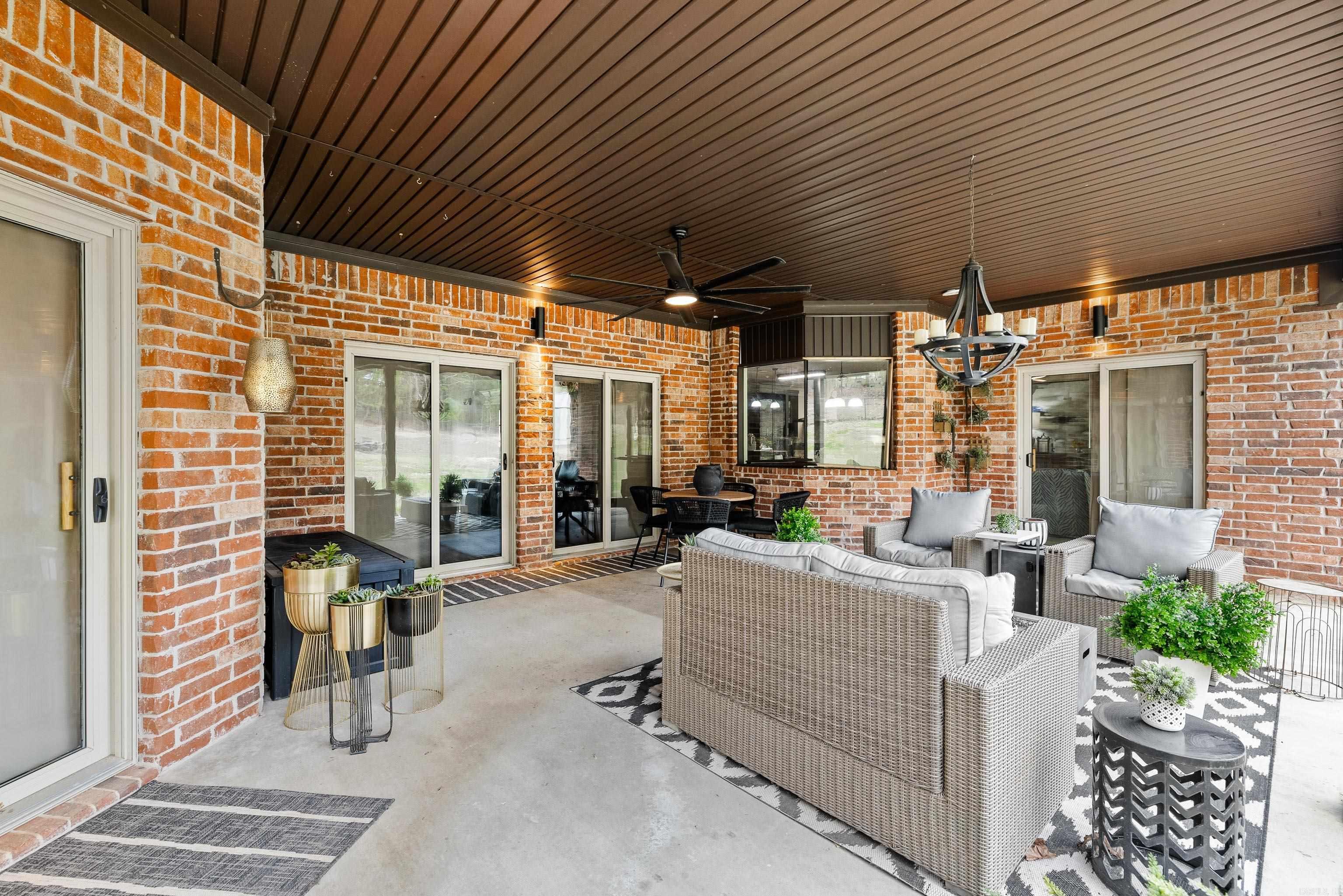 STONEHILL - Residential