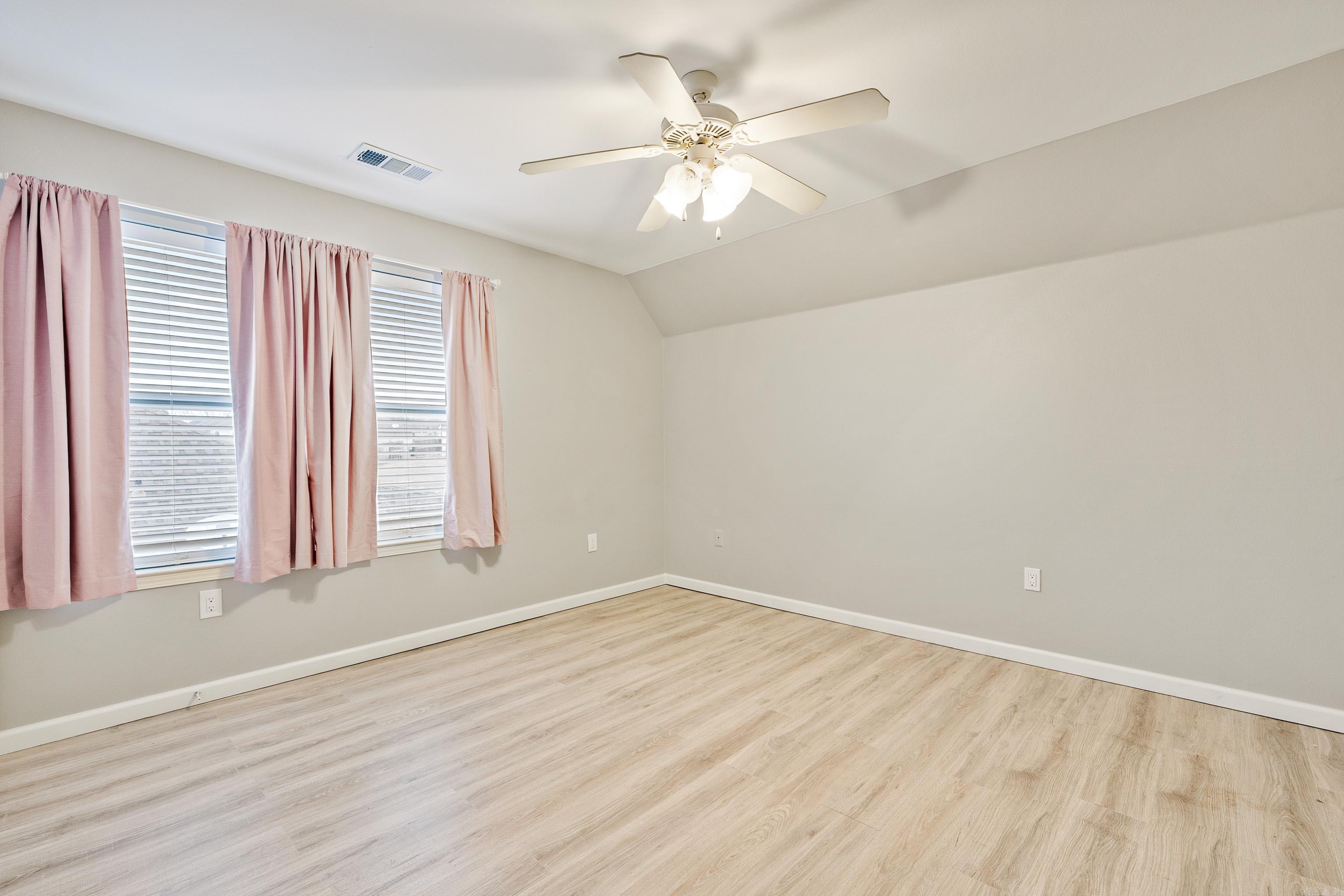 PLEASANT FOREST - Residential