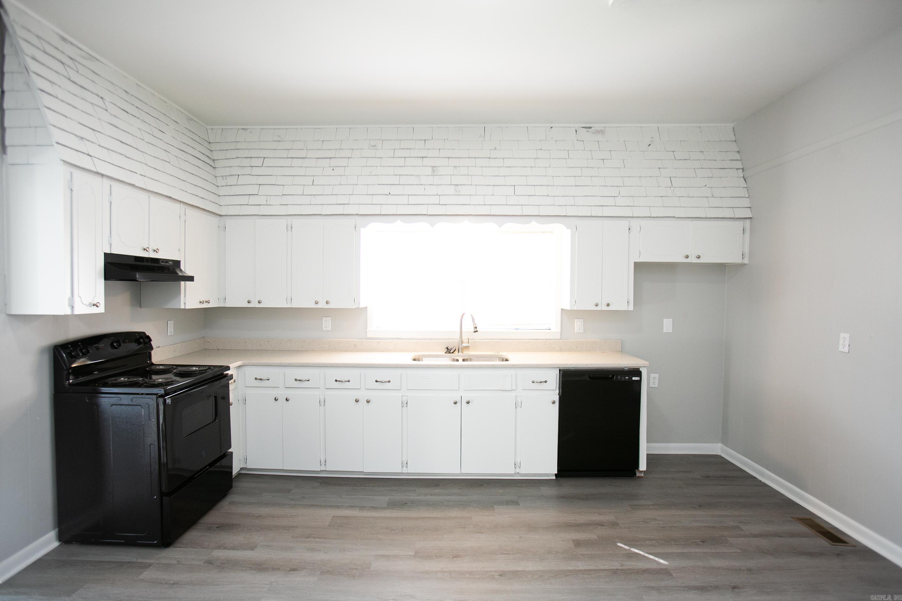 Missouri Pacific - Residential Lease