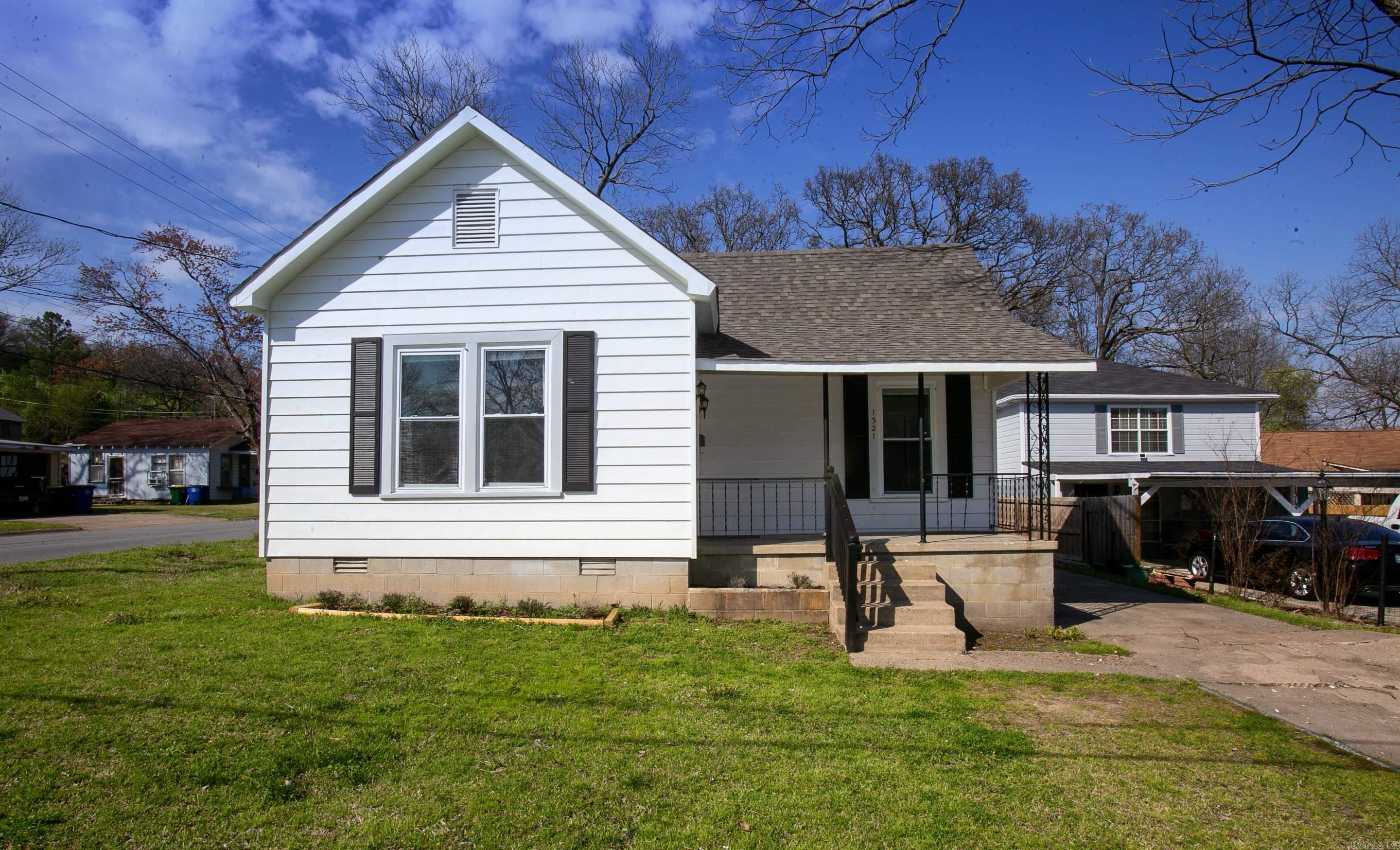 Missouri Pacific - Residential Lease